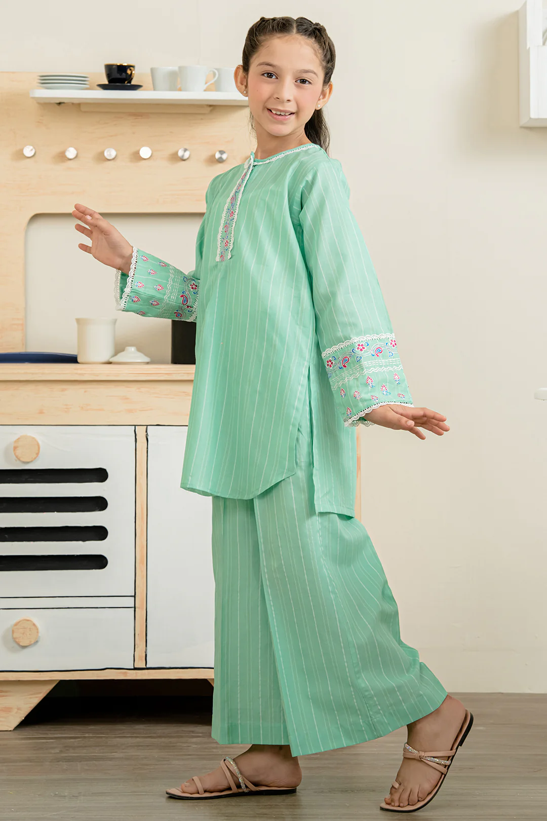 Embroidered Kurta Trouser - 2190 - Image 3