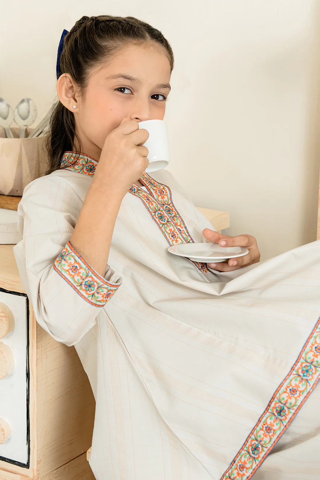 Embroidered Kurta Trouser - 2218 - Image 13