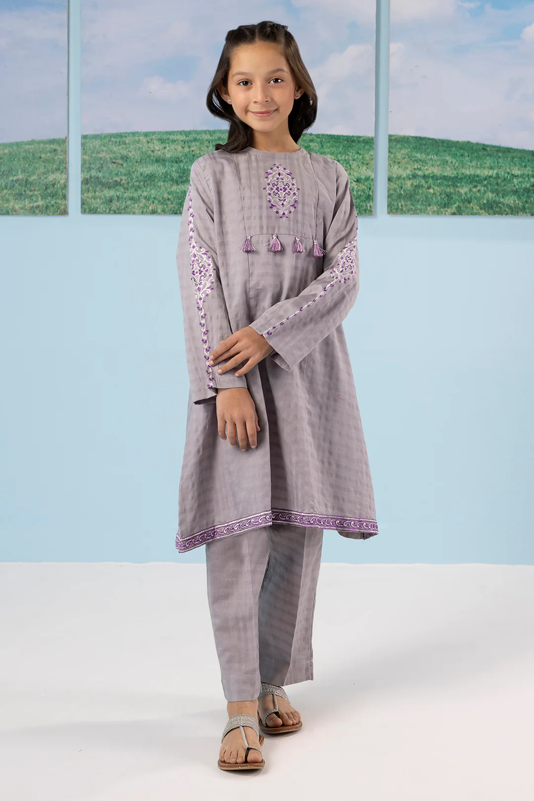 Embroidered Kurta Trouser - 2233 - Image 5