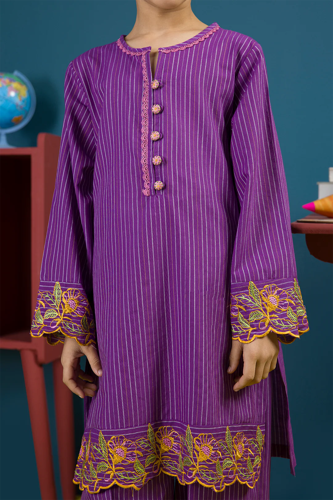 Embroidered Kurta Trouser - 2252 - Image 5