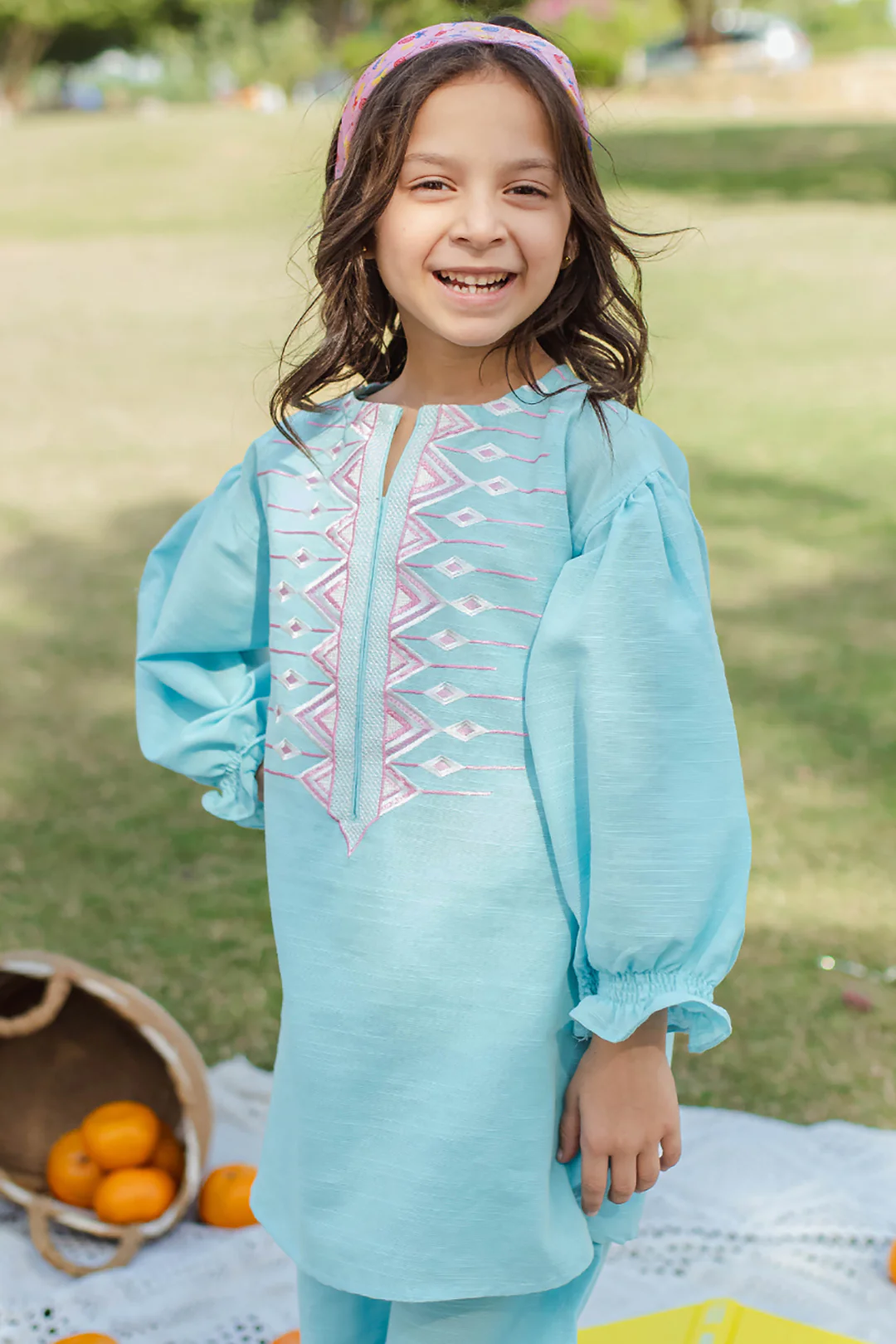 Embroidered Kurta Trouser - 2232 - Image 3