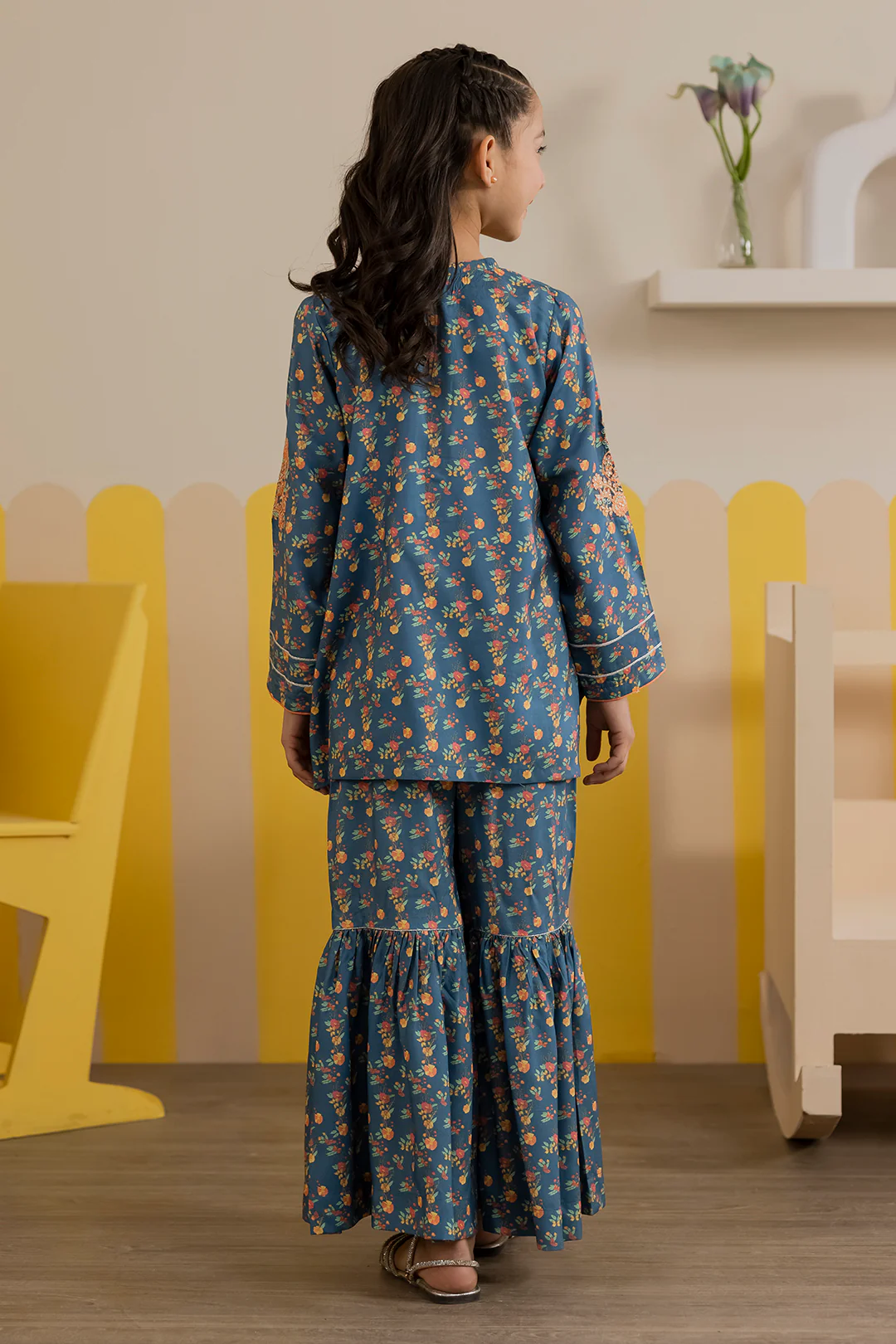 Embroidered Kurta Trouser - 2731 - Image 8