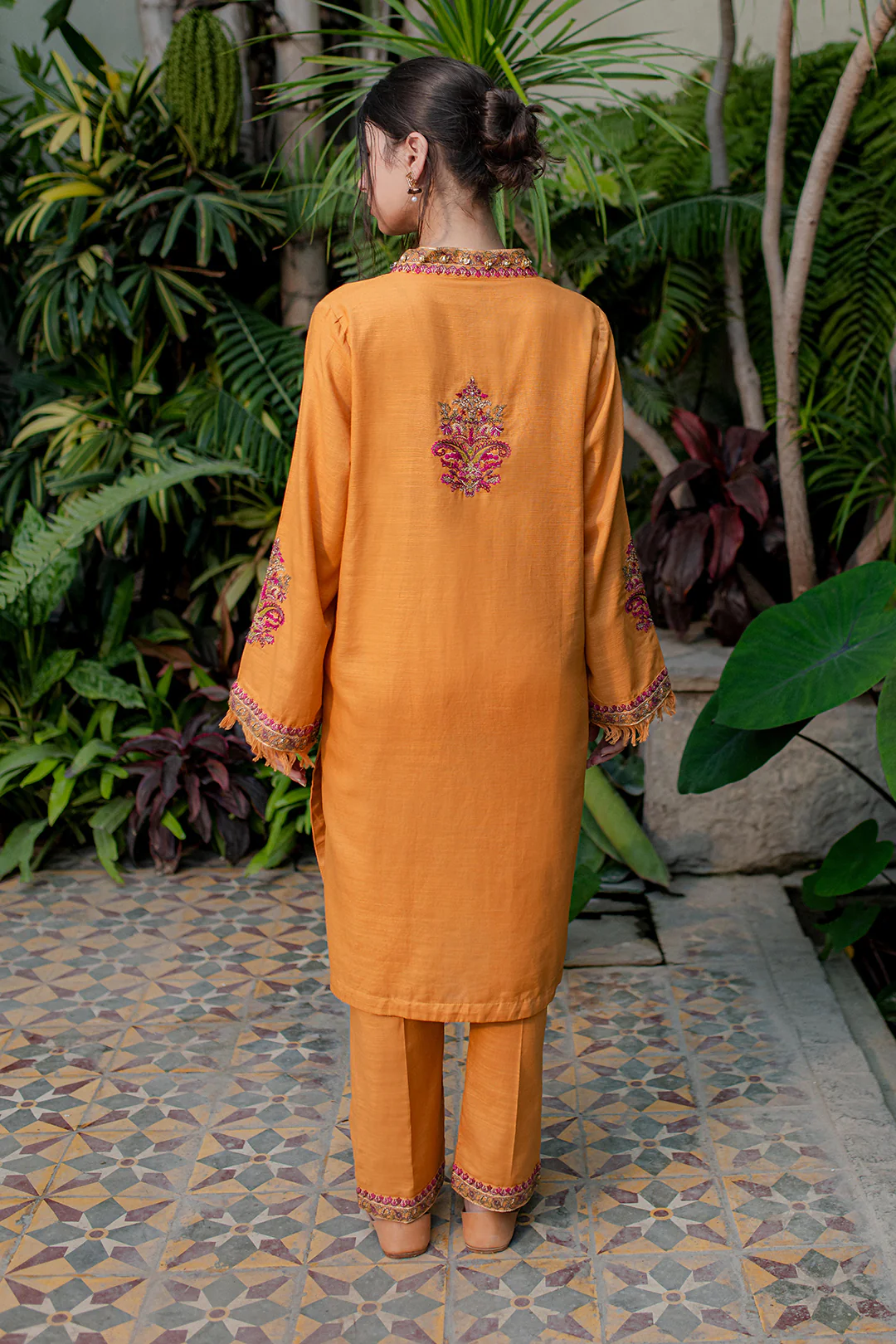 Embroidered Kurta Trouser - 1289 - Image 6