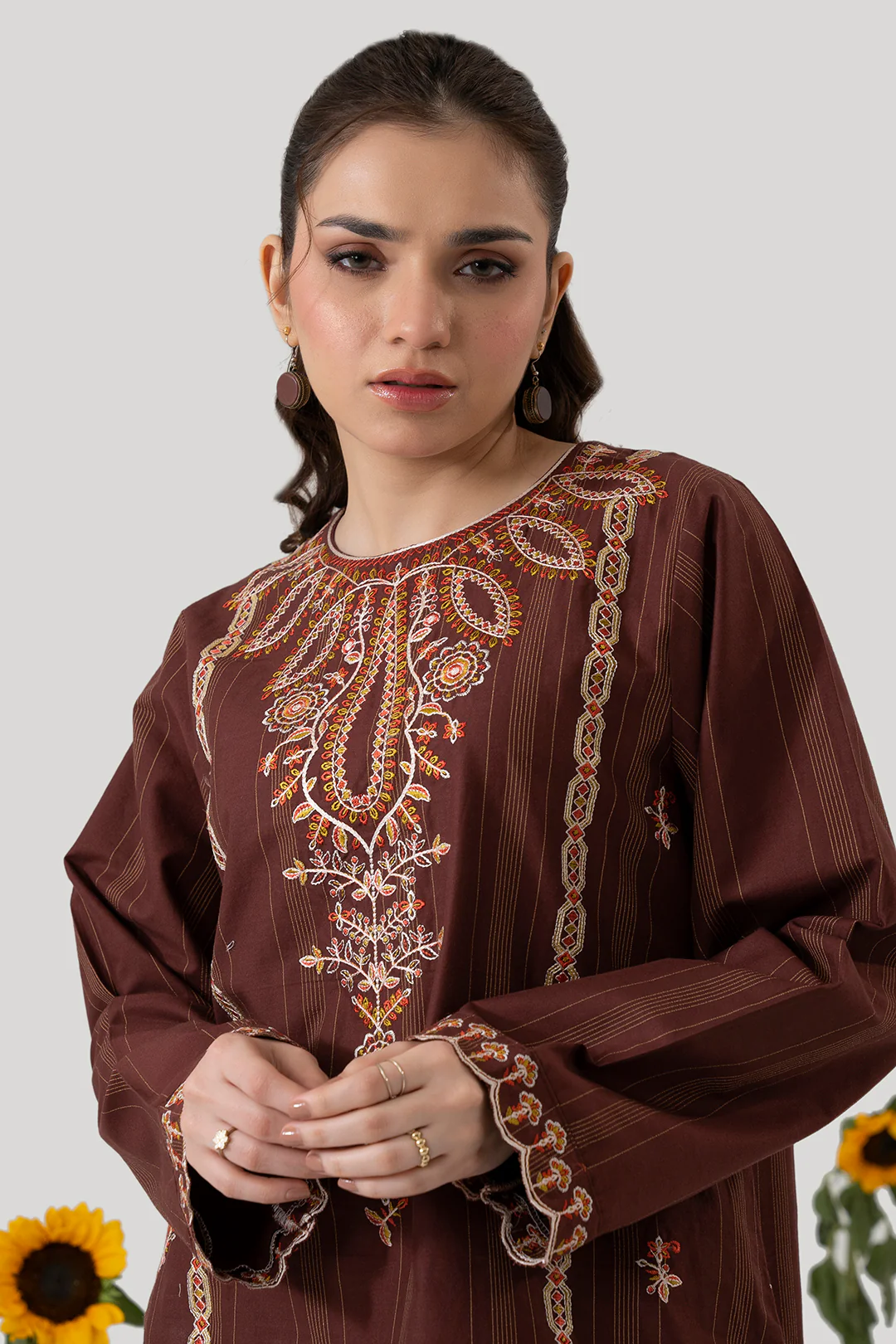 Embroidered Kurta Trouser - 3215 - Image 3