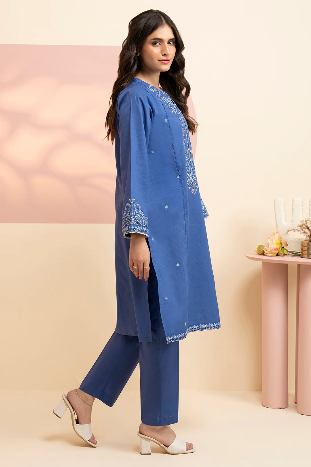 Embroidered Kurta Trouser - 3216 - Image 7
