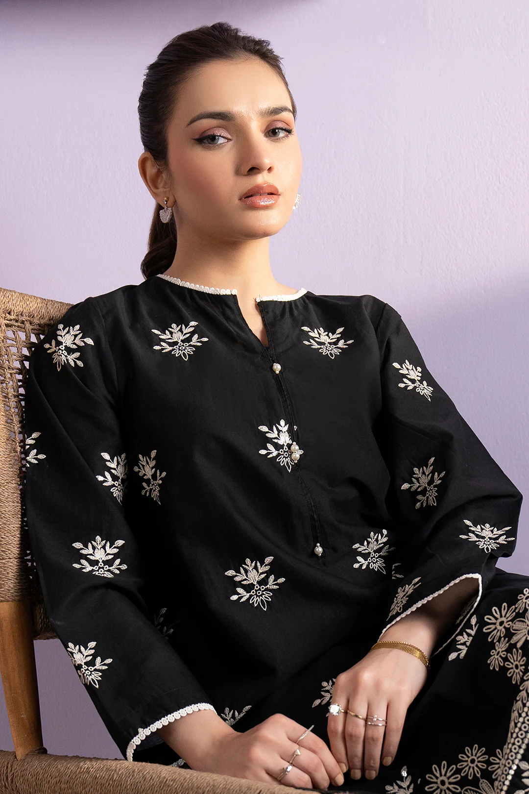 Embroidered Kurta Trouser - 3218 - Image 2
