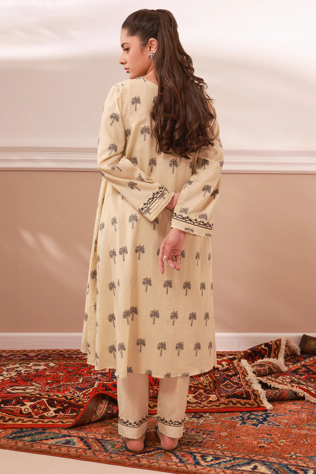 Embroidered Kurta Trouser - 3321 - Image 6