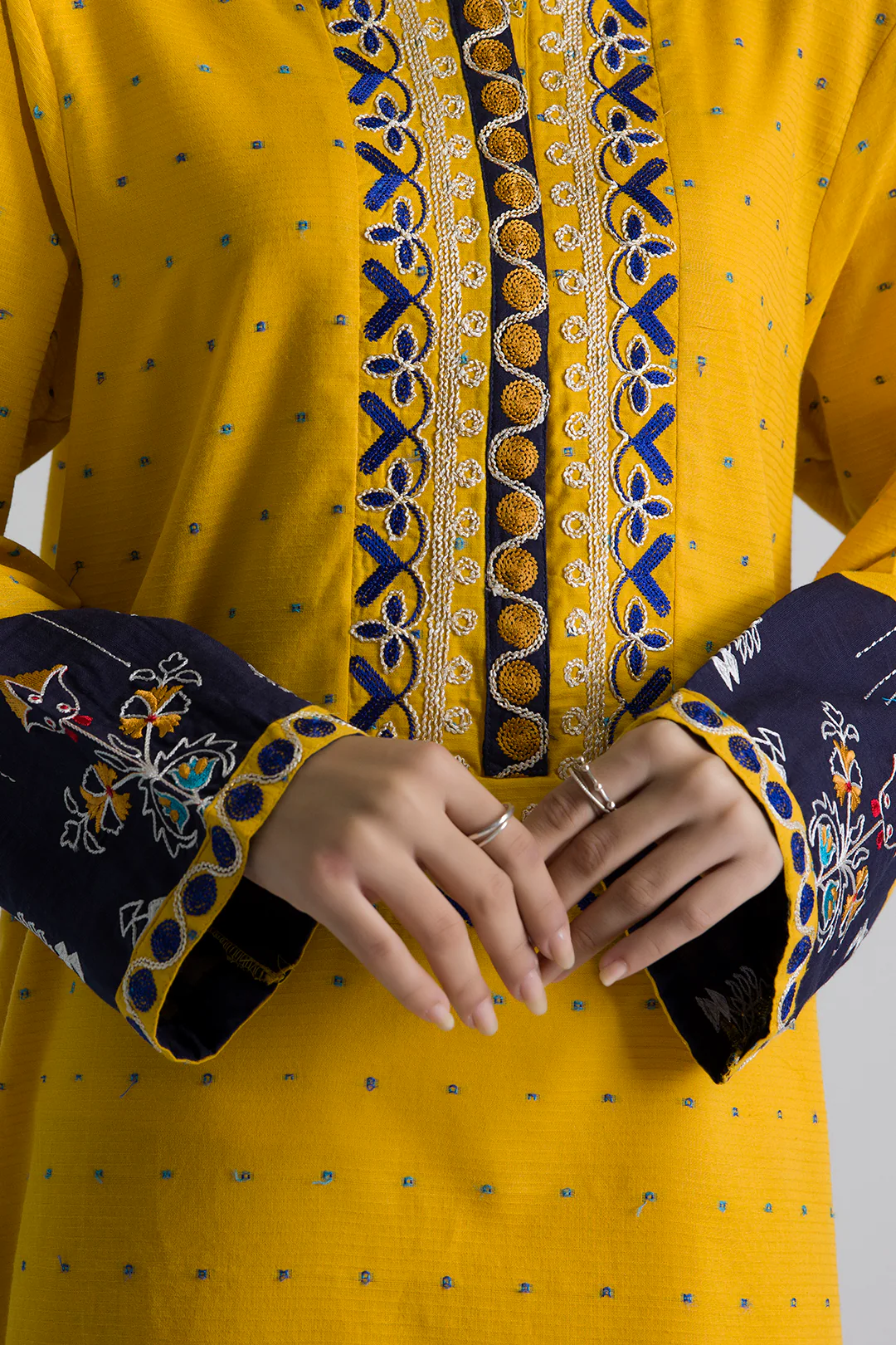 Embroidered Kurta Trouser - 0887 - Image 5