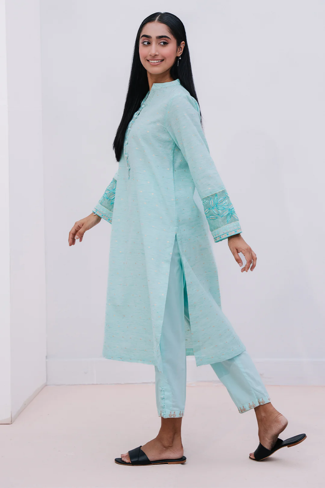 Embroidered Kurta Trouser - 1091 - Image 3