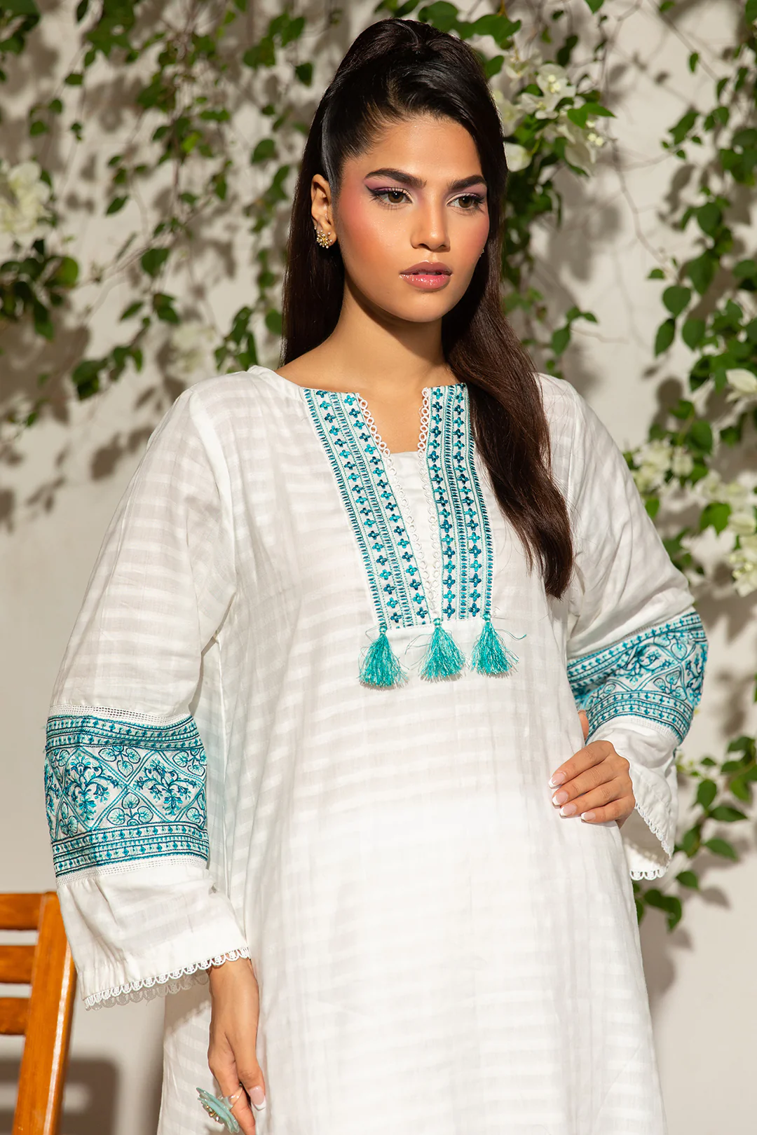 Embroidered Kurta Trouser - 1238 - Image 6