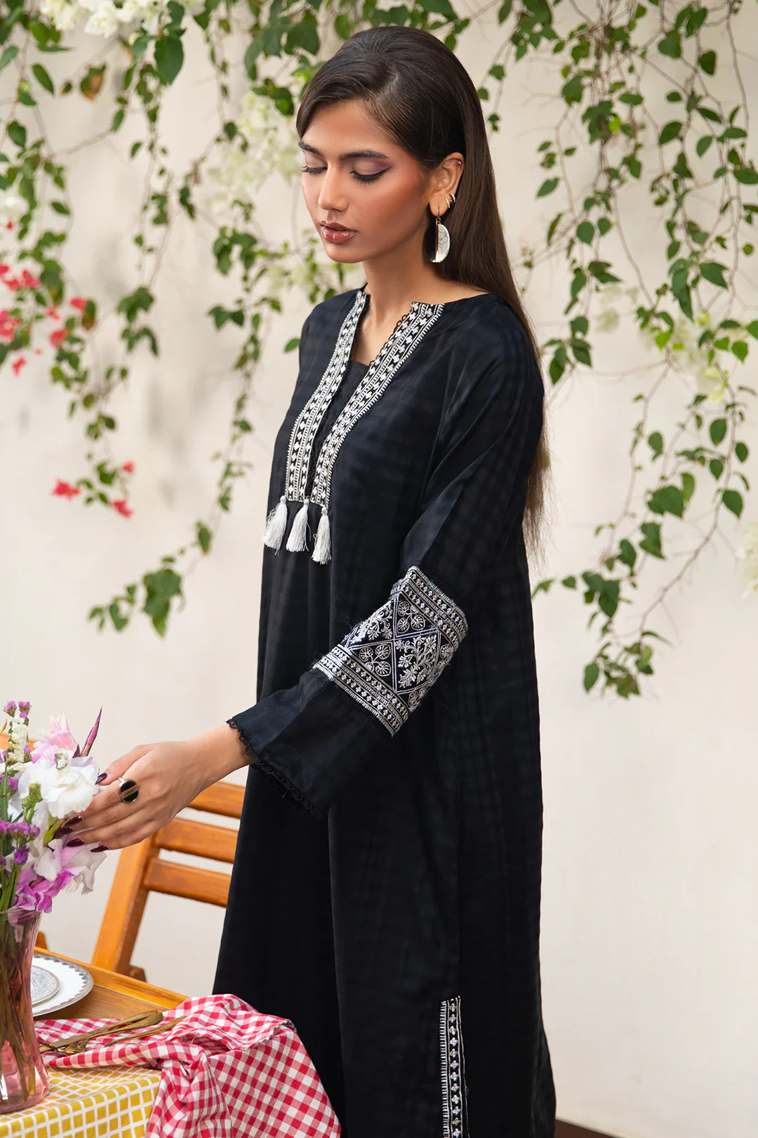 Embroidered Kurta Trouser - 1239 - Image 5