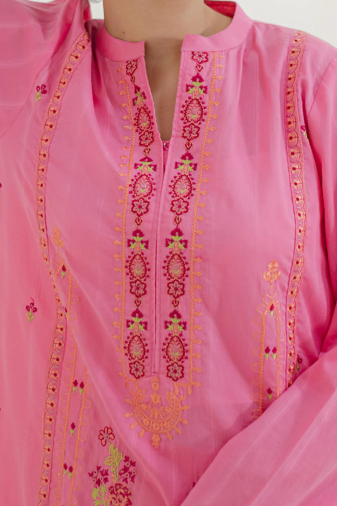 Embroidered Kurta Trouser - 1734 - Image 4