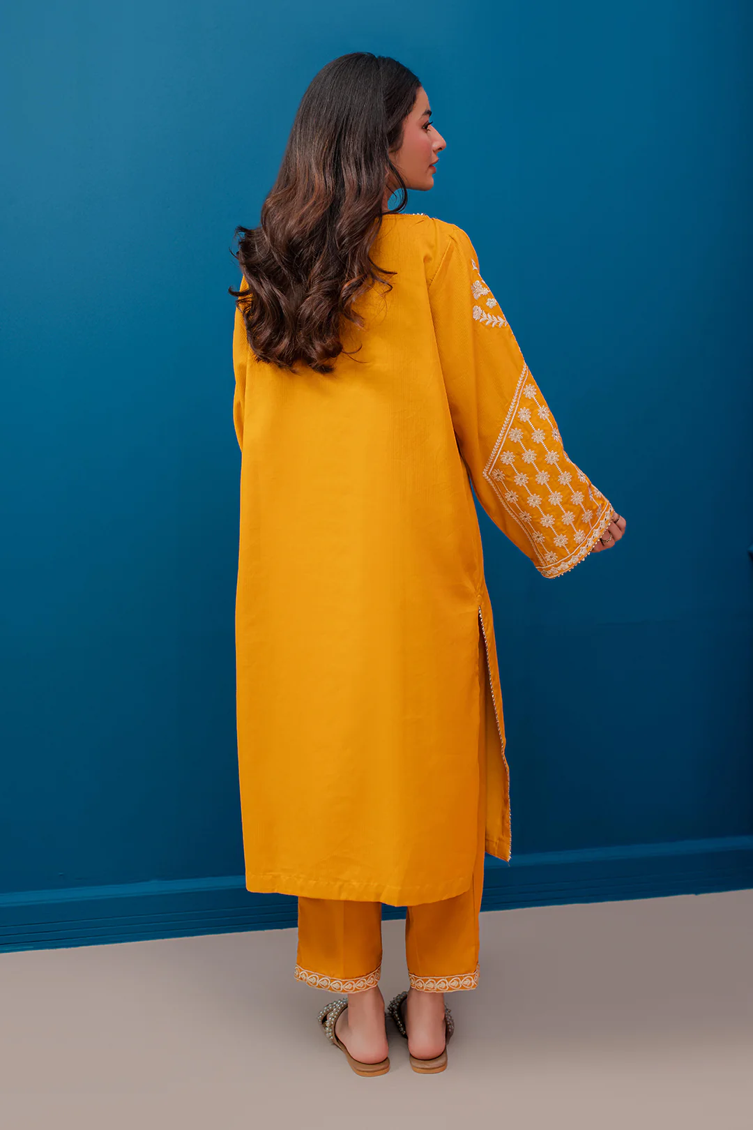 Embroidered Kurta Trouser - 2122 - Image 6