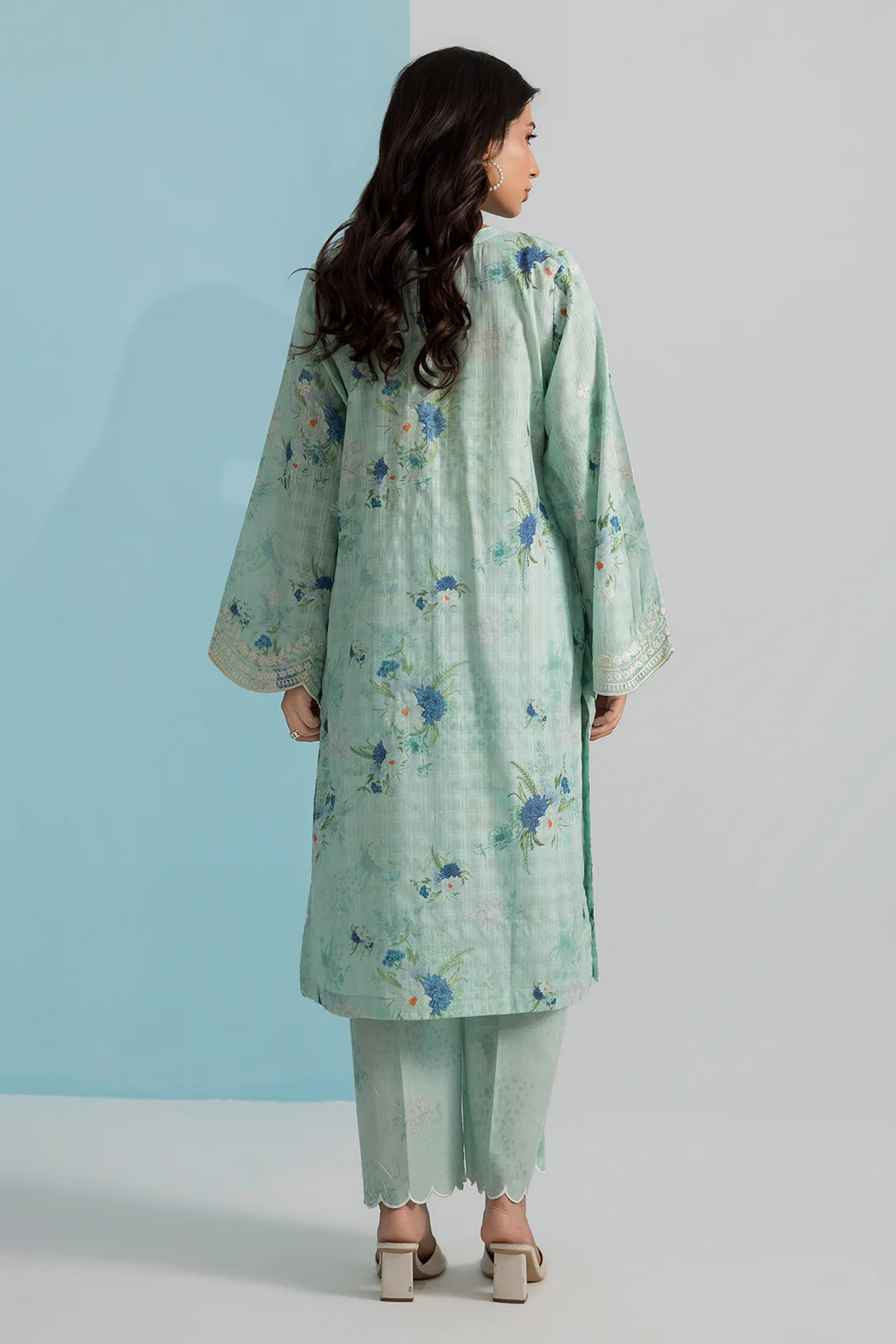 Embroidered Kurta Trouser - 2126 - Image 9