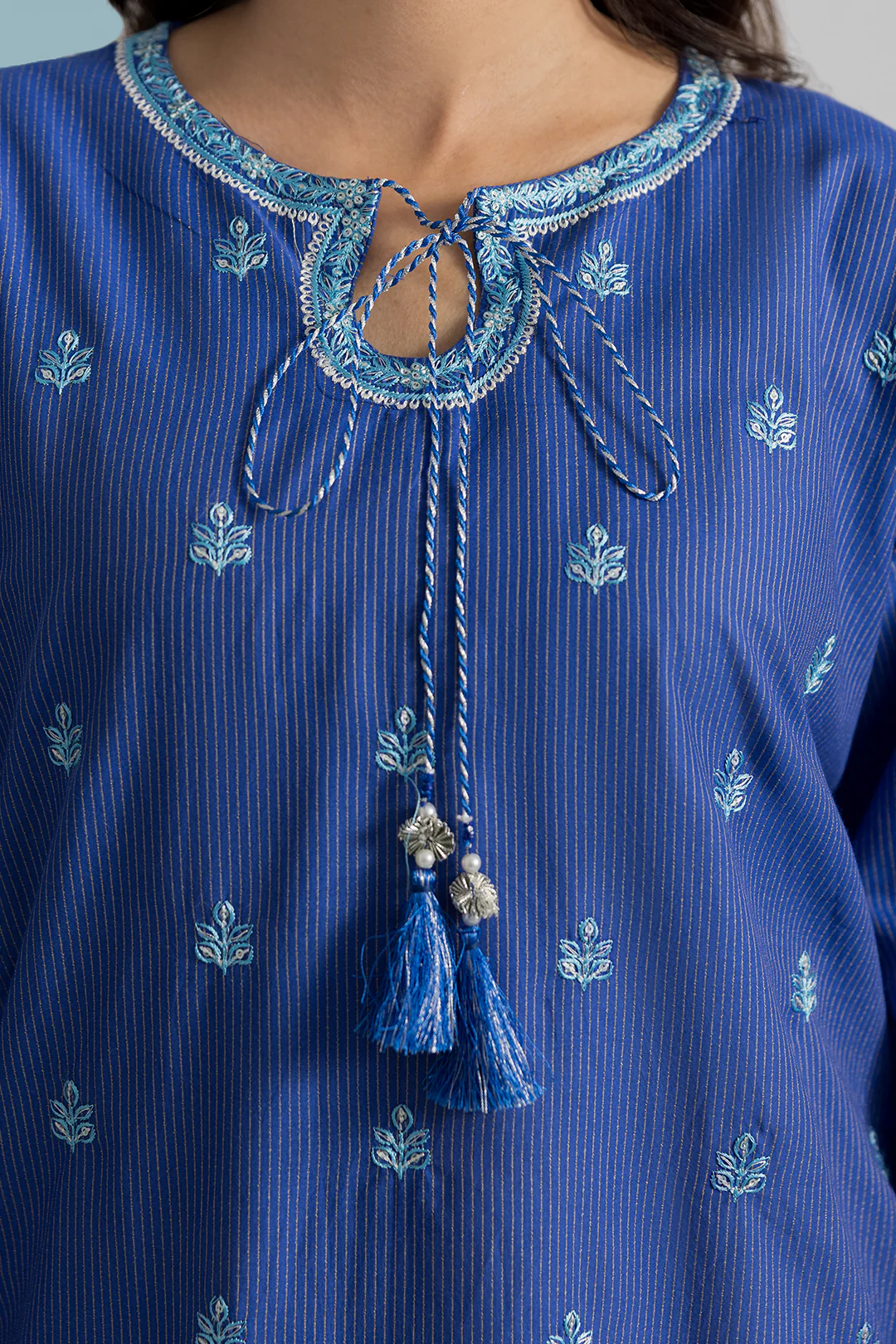 Embroidered Kurta Trouser - 1772 - Image 4
