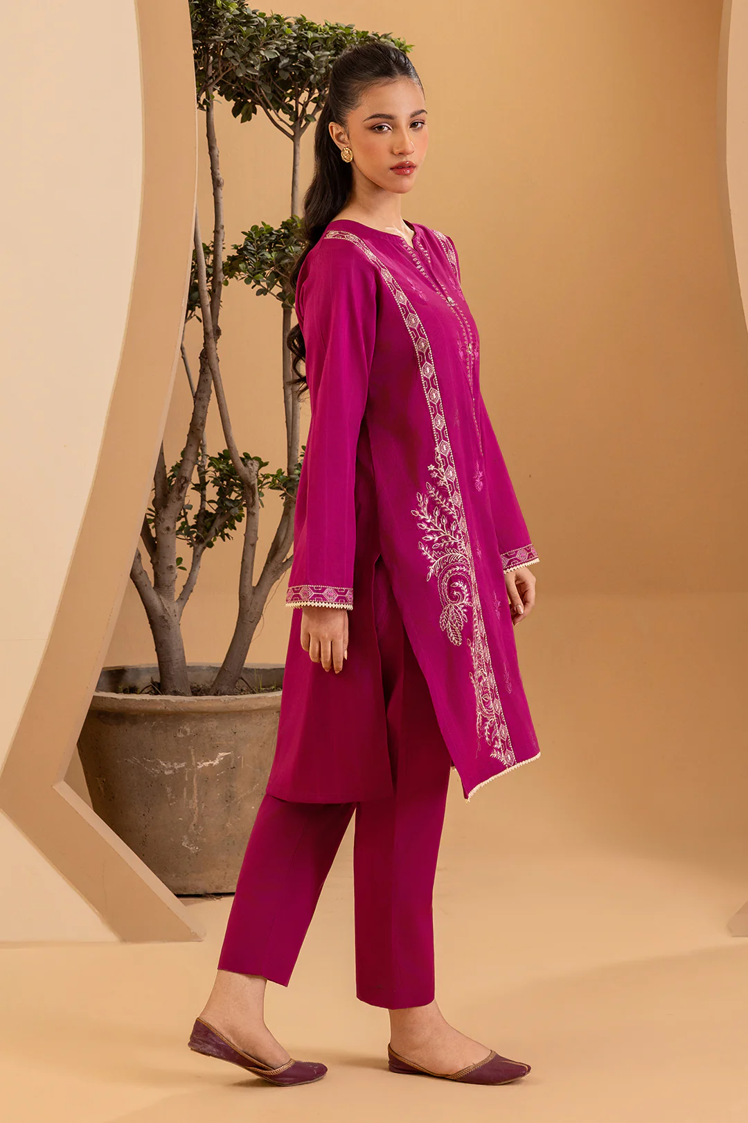 Embroidered Kurta Trouser - 1820 - Image 4