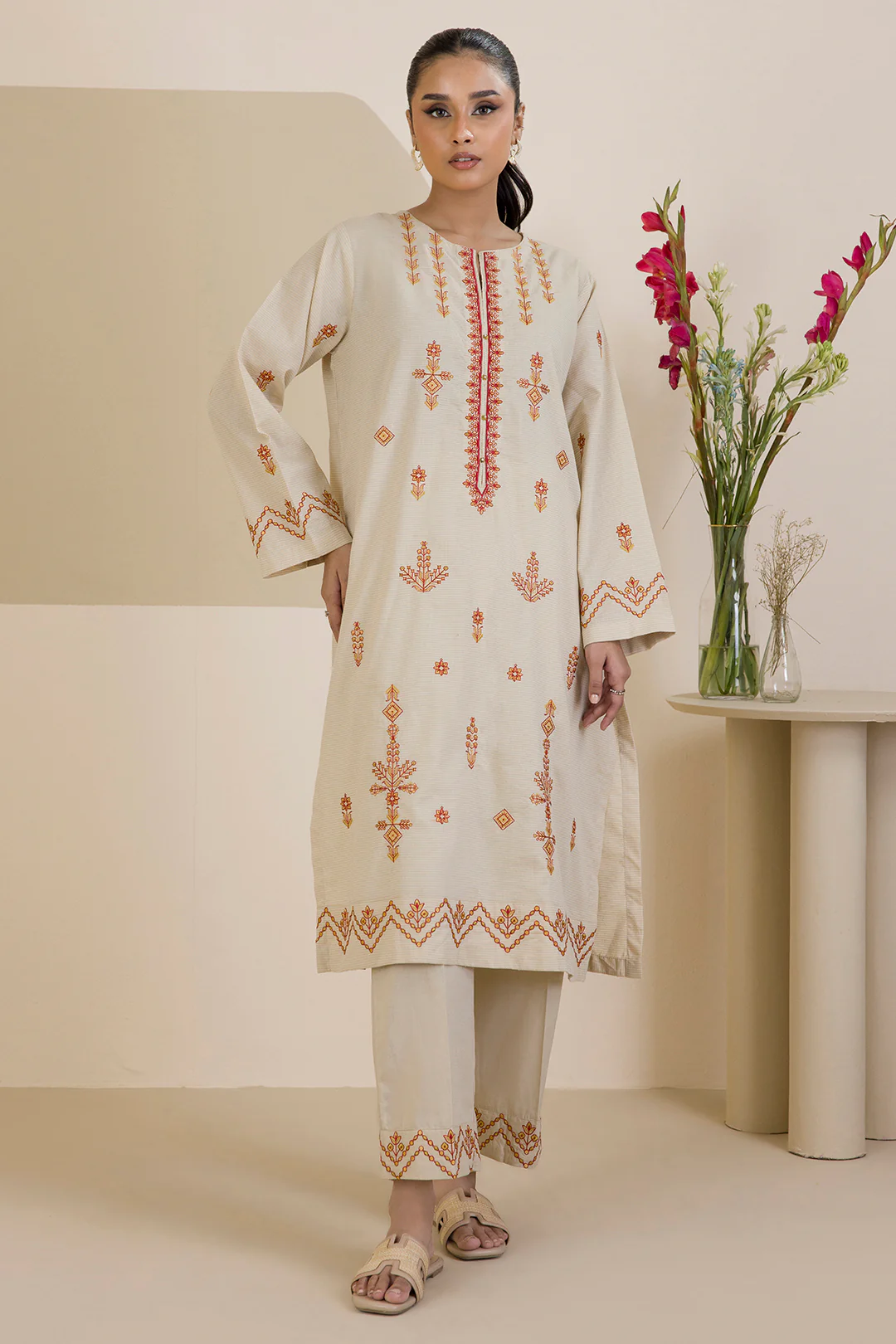 Embroidered Kurta Trouser - 1917 - Image 4