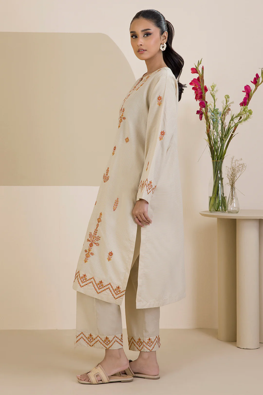 Embroidered Kurta Trouser - 1917 - Image 9
