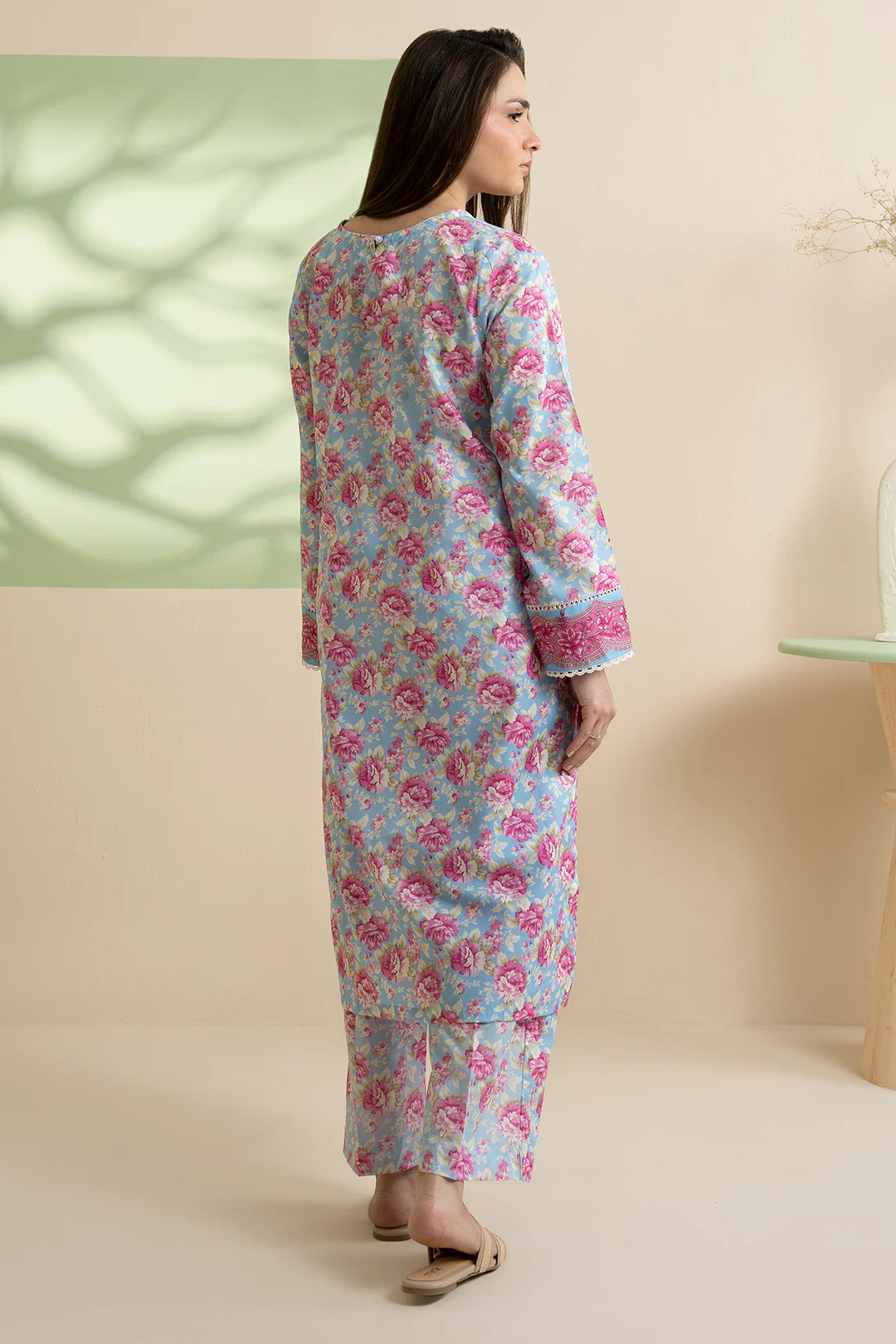 Embroidered Kurta Trouser - 1918 - Image 7