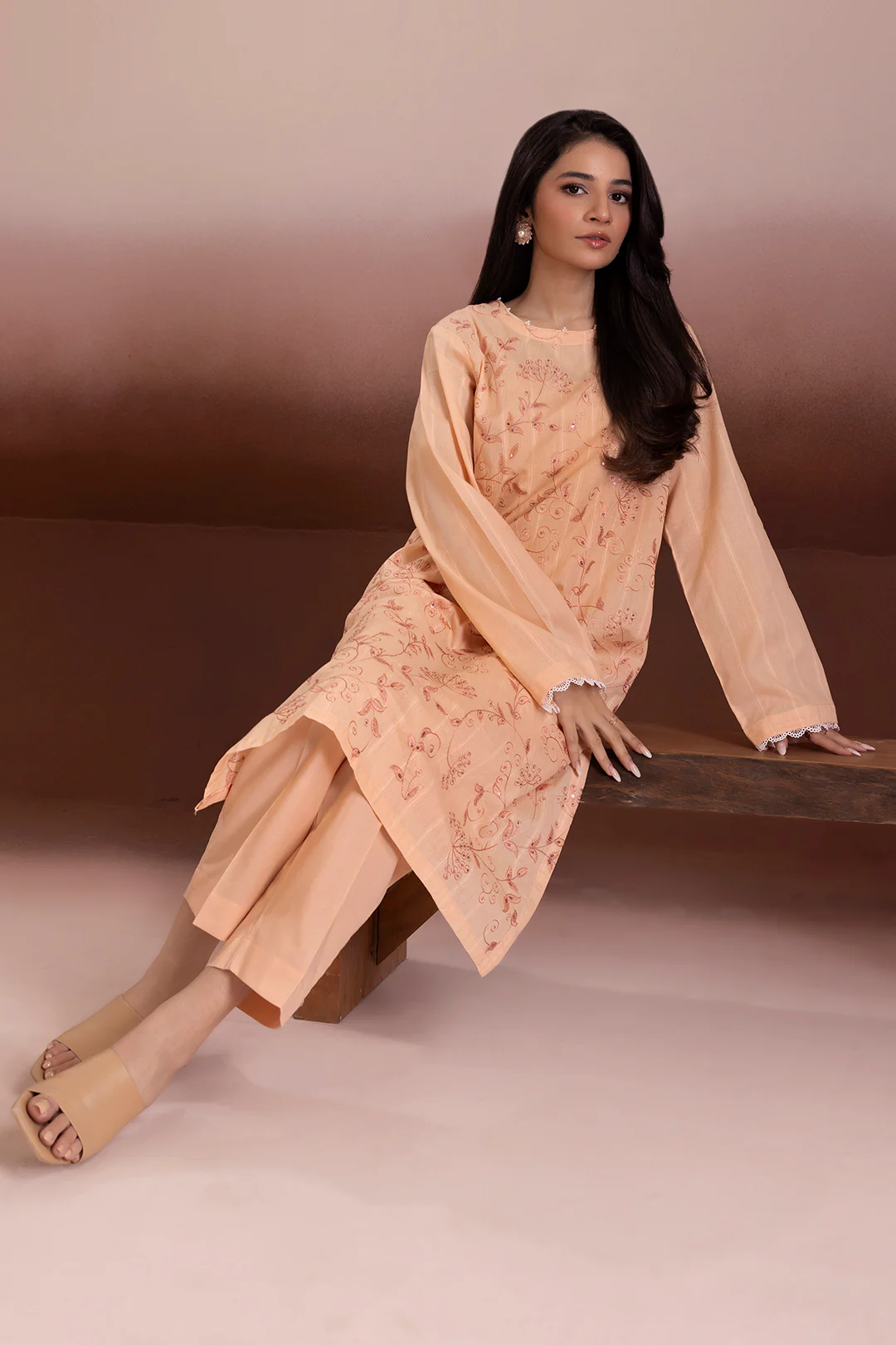 Embroidered Kurta Trouser - 2049 - Image 4