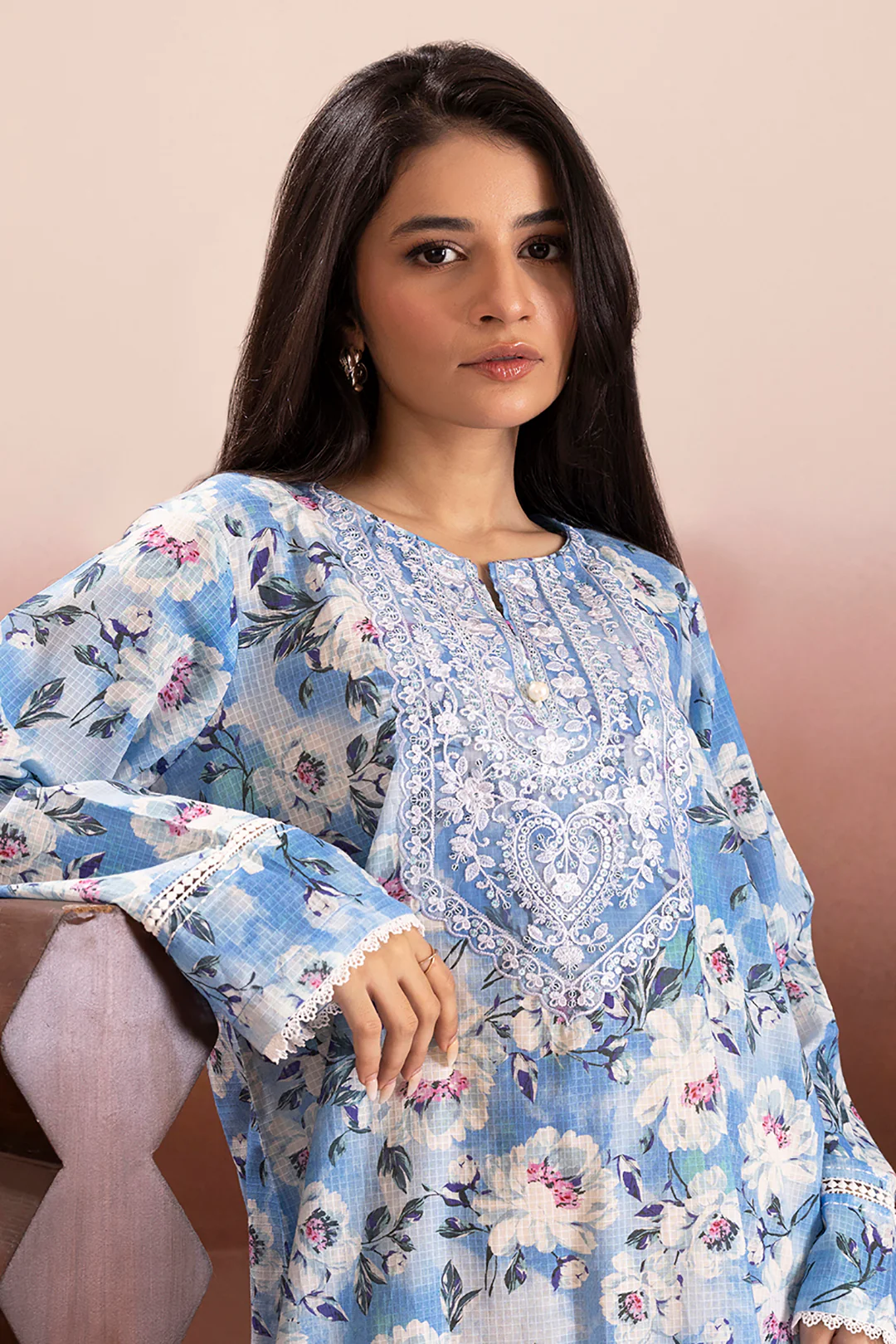 Embroidered Kurta Trouser - 2051 - Image 2