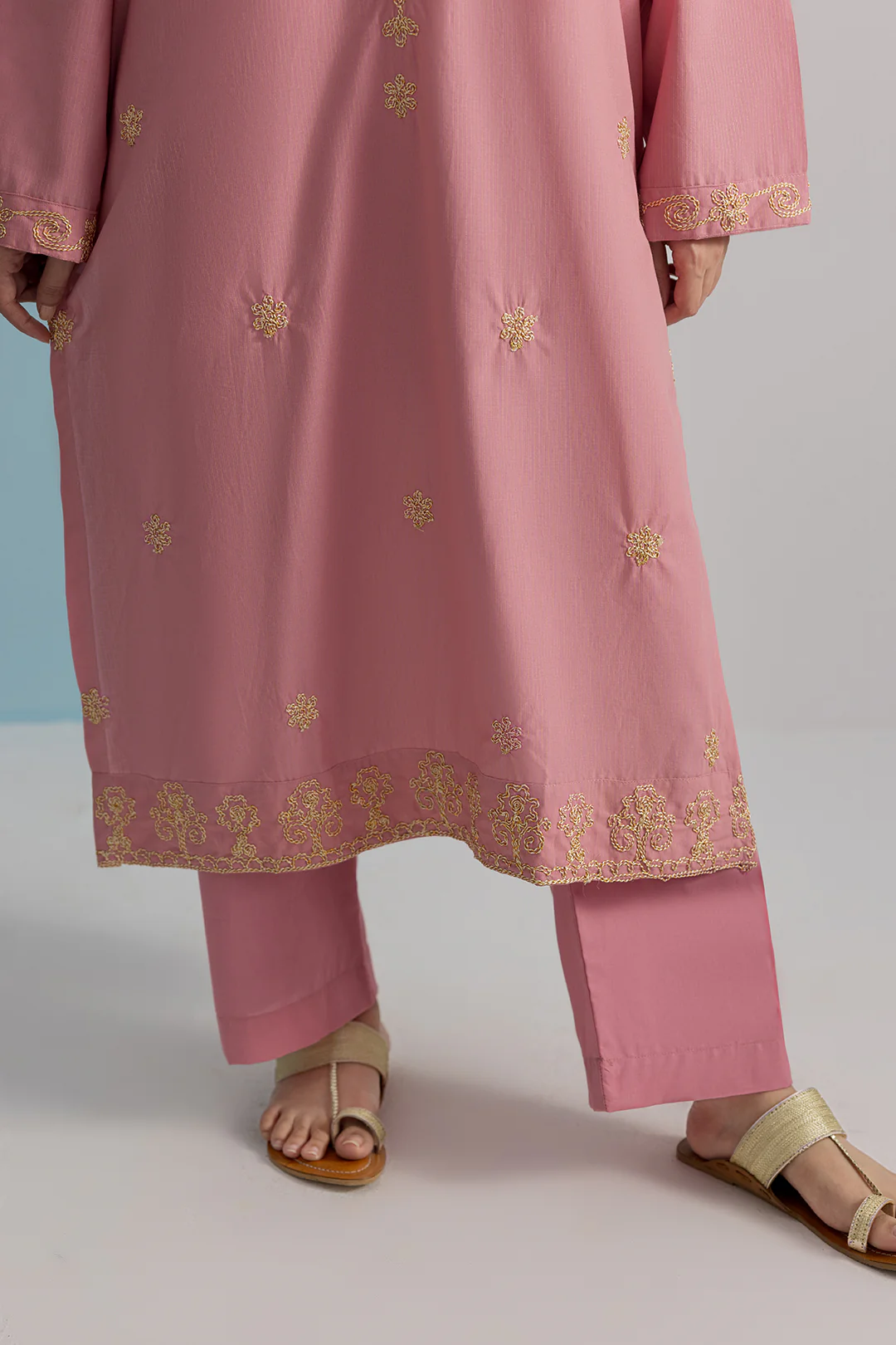 Embroidered Kurta Trouser - 2099 - Image 6