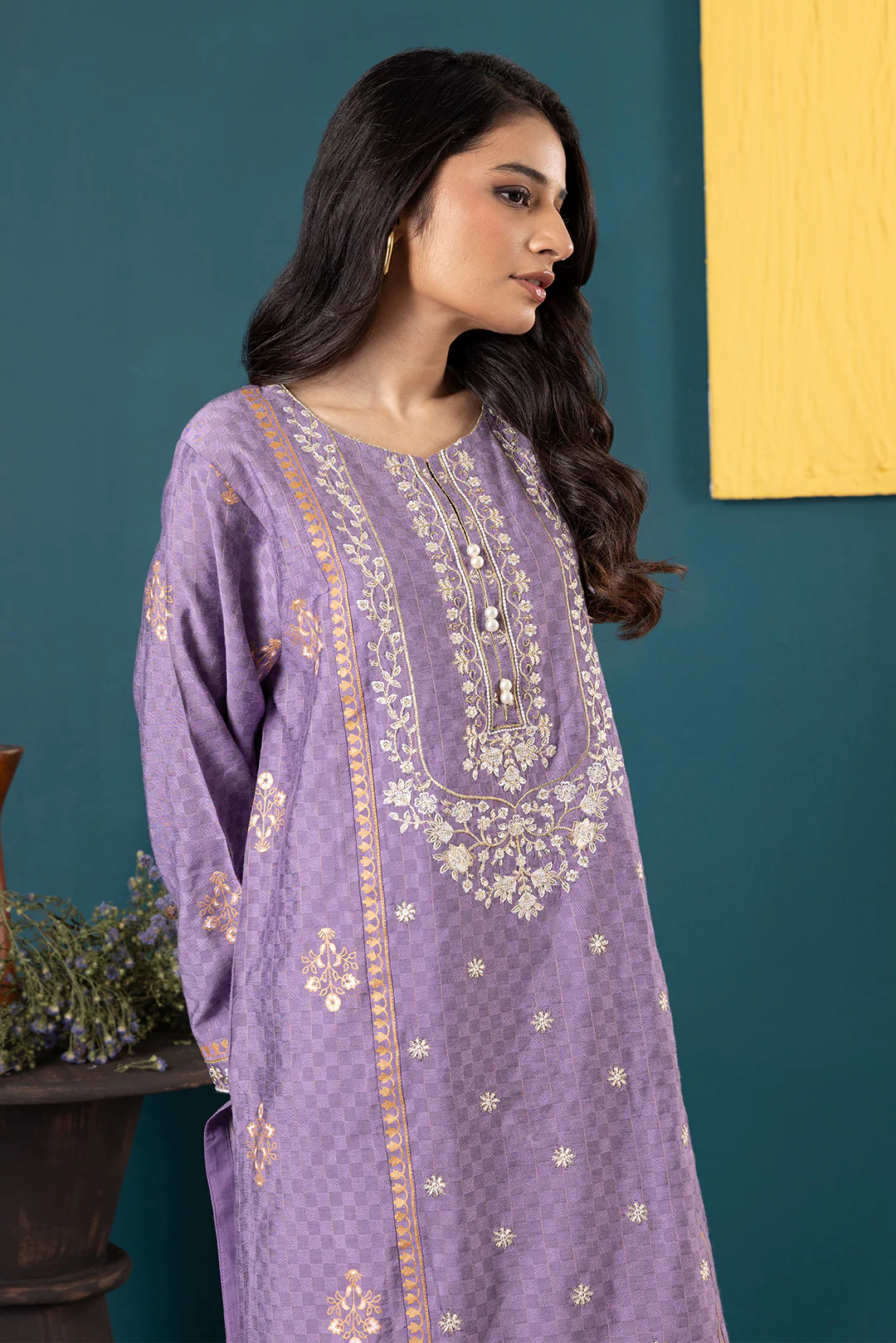 Embroidered Kurta Trouser - 2513 - Image 4