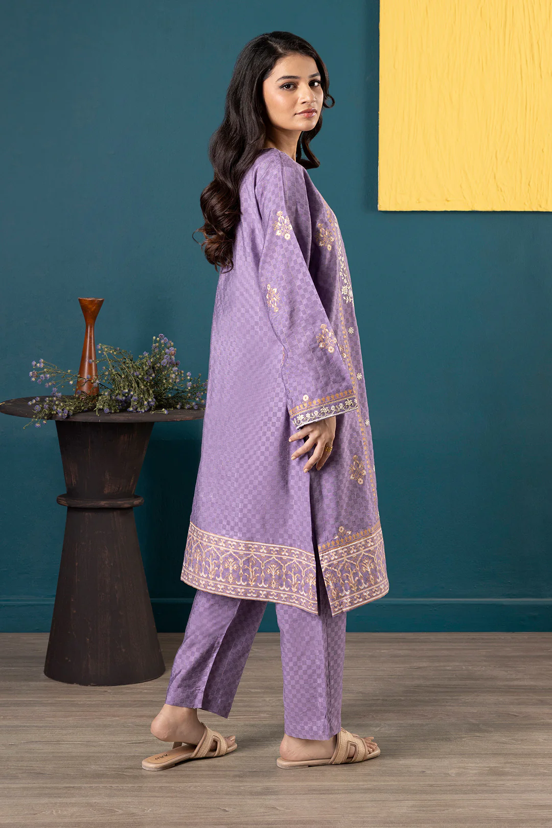 Embroidered Kurta Trouser - 2513 - Image 5
