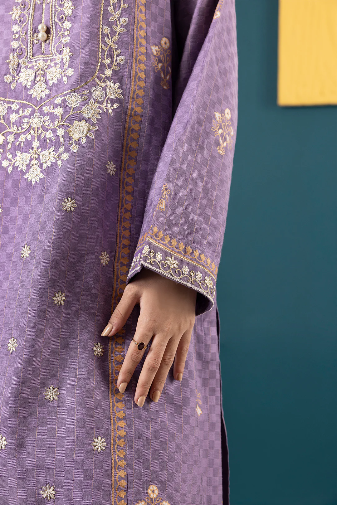Embroidered Kurta Trouser - 2513 - Image 9