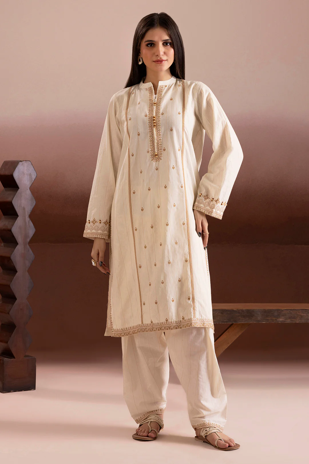 Embroidered Kurta Trouser - 2539 - Image 3