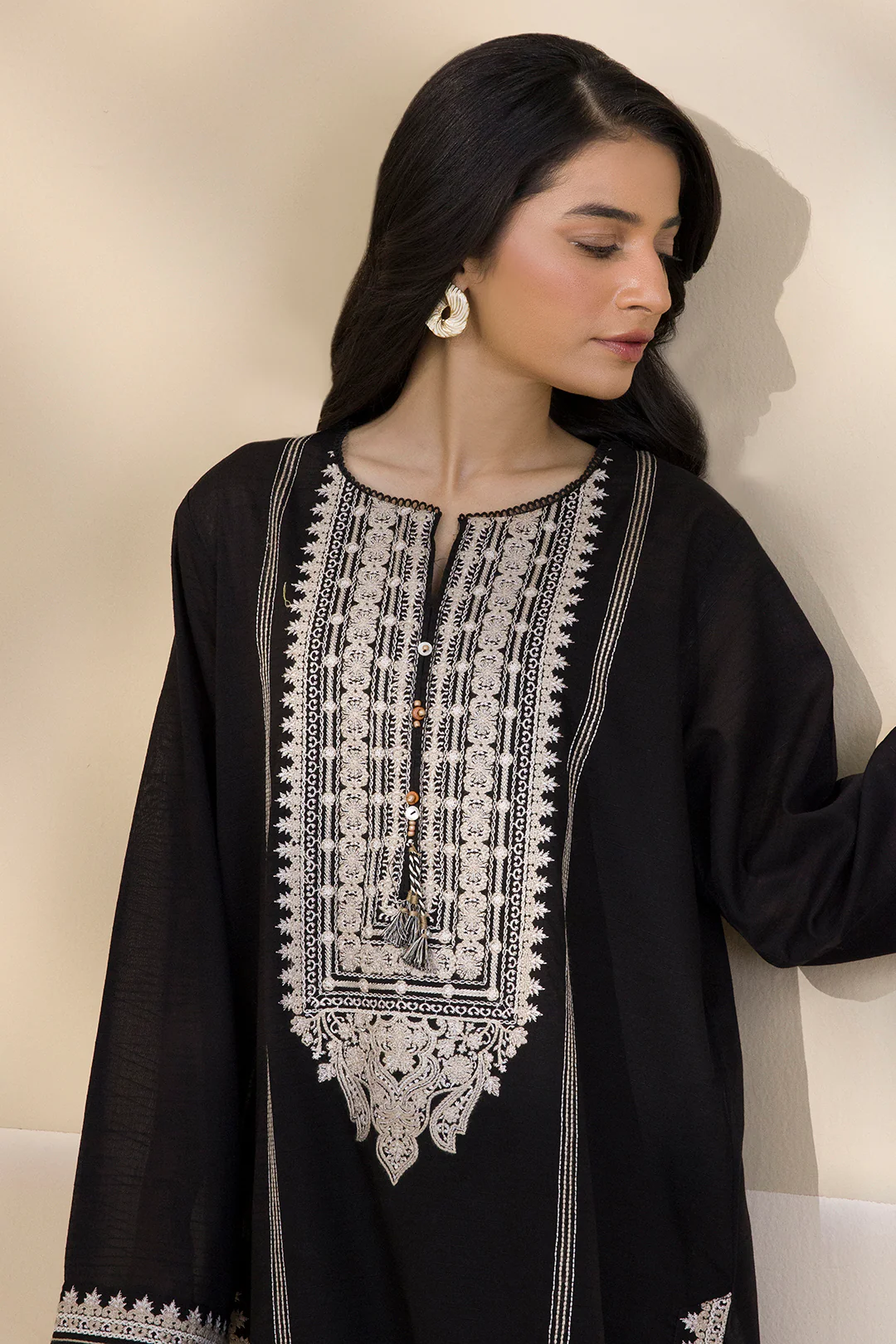Embroidered Kurta Trouser - 2557 - Image 4