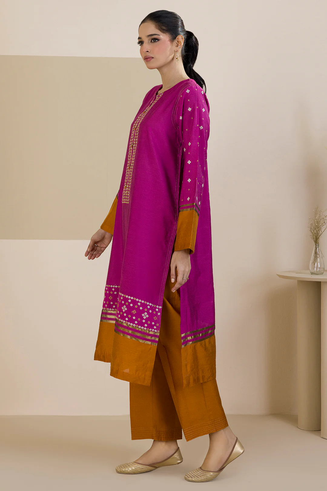 Embroidered Kurta Trouser - 2561 - Image 6