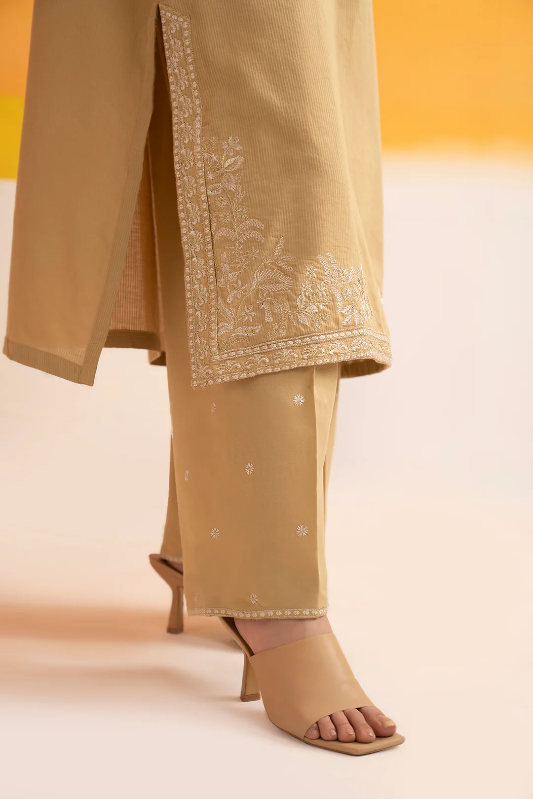 Embroidered Kurta Trouser - 2572 - Image 6