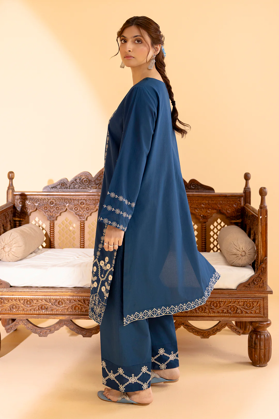 Embroidered Kurta Trouser - 2588 - Image 6