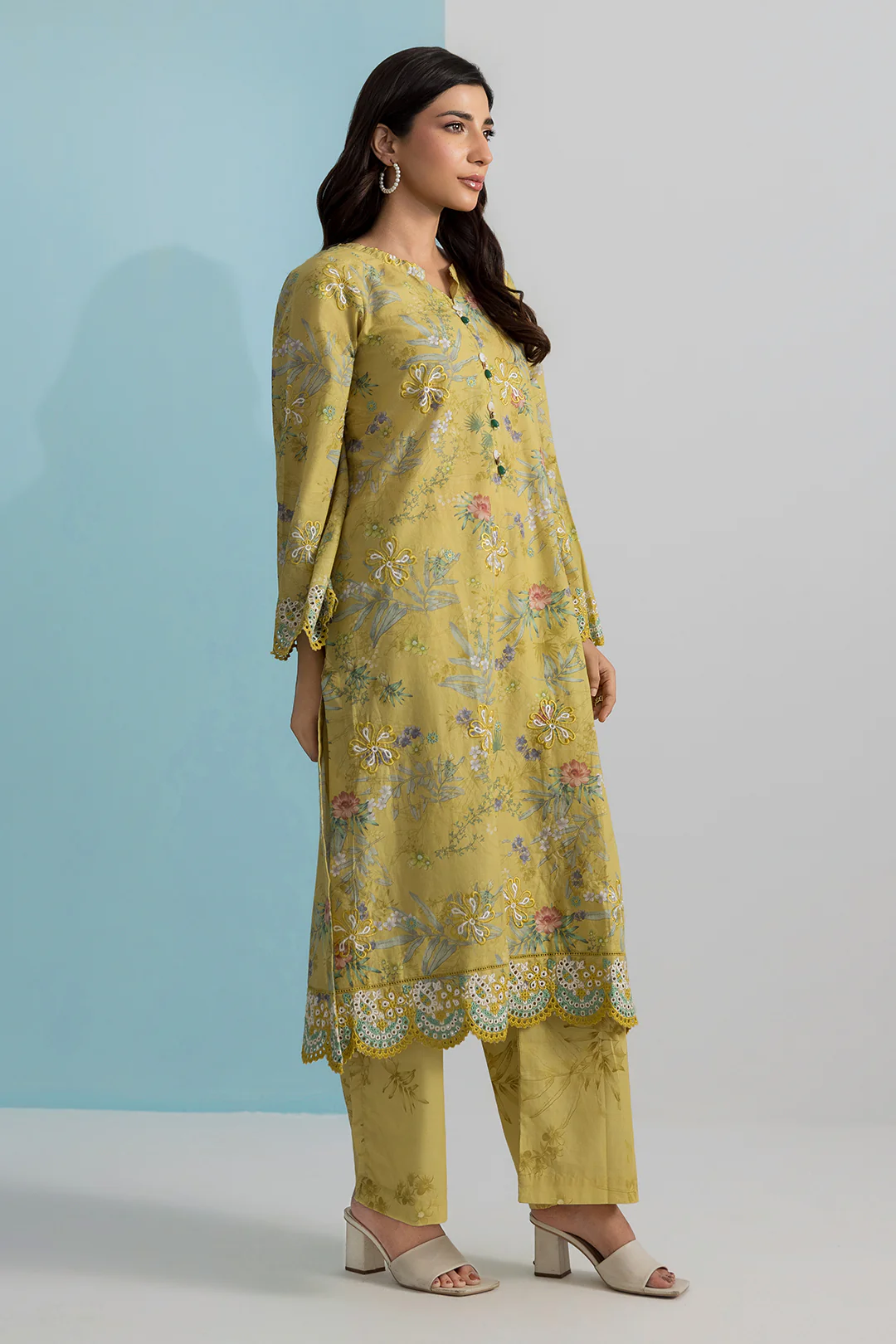 Embroidered Kurta Trouser - 2597 - Image 8