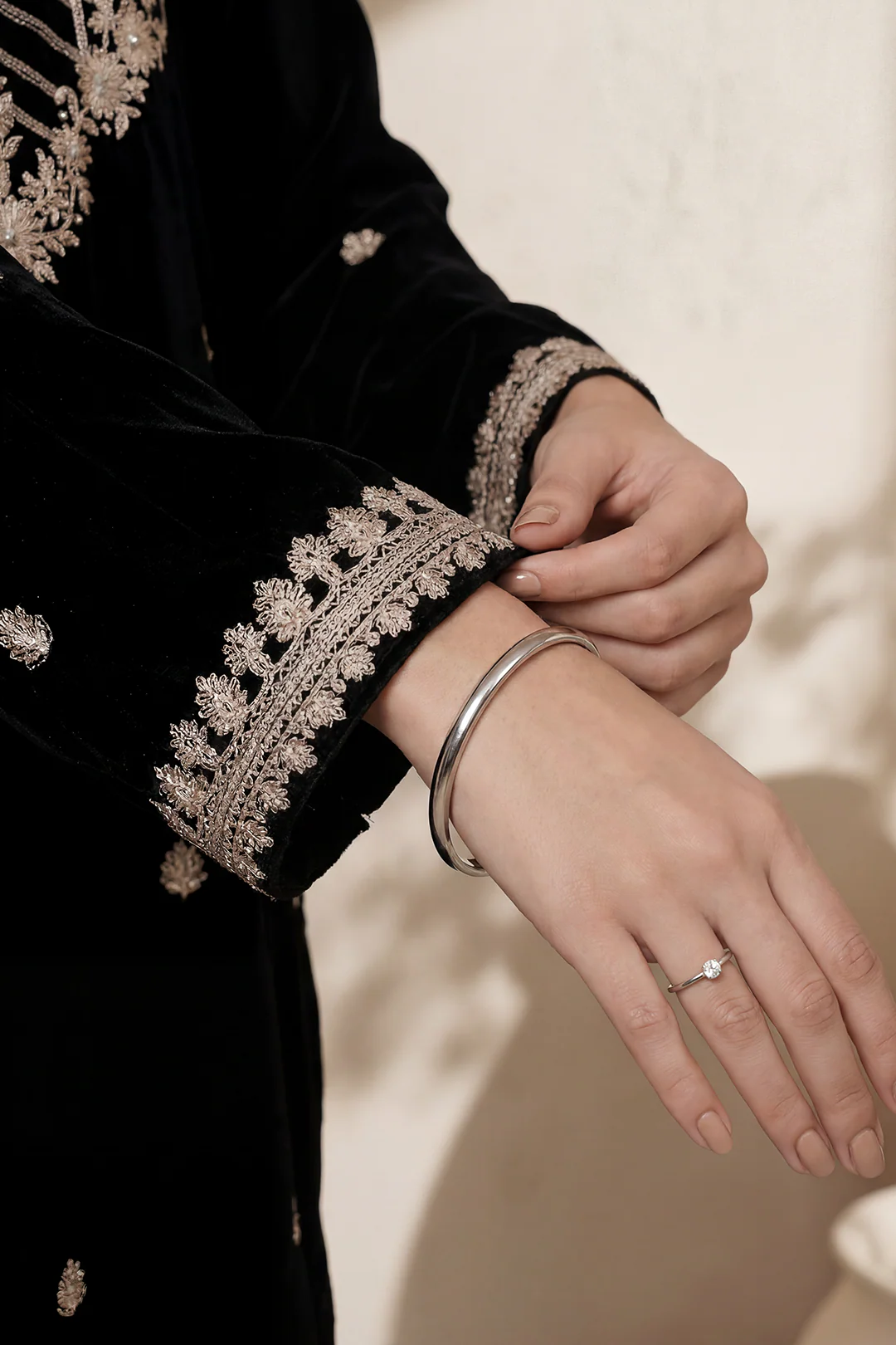 Embroidered Kurta Trouser - 2635 - Image 5