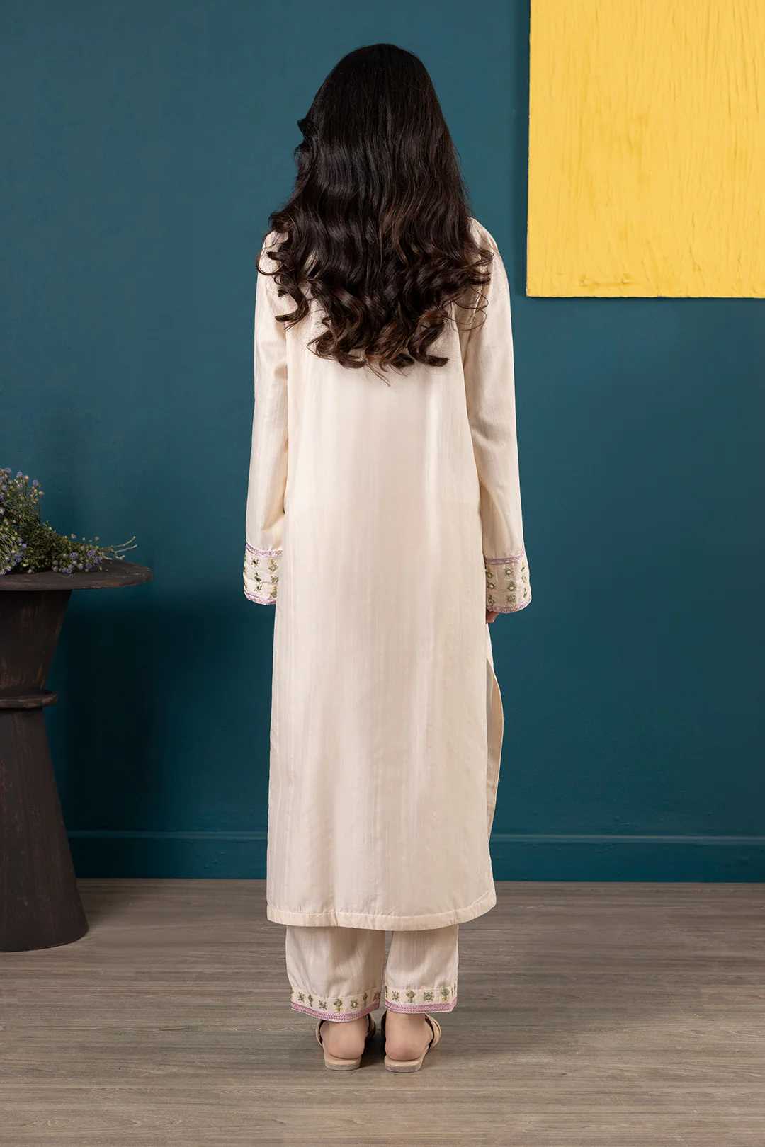 Embroidered Kurta Trouser - 2638 - Image 8