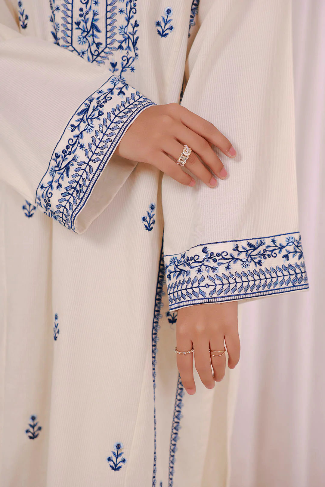 Embroidered Kurta Trouser - 2658 - Image 6
