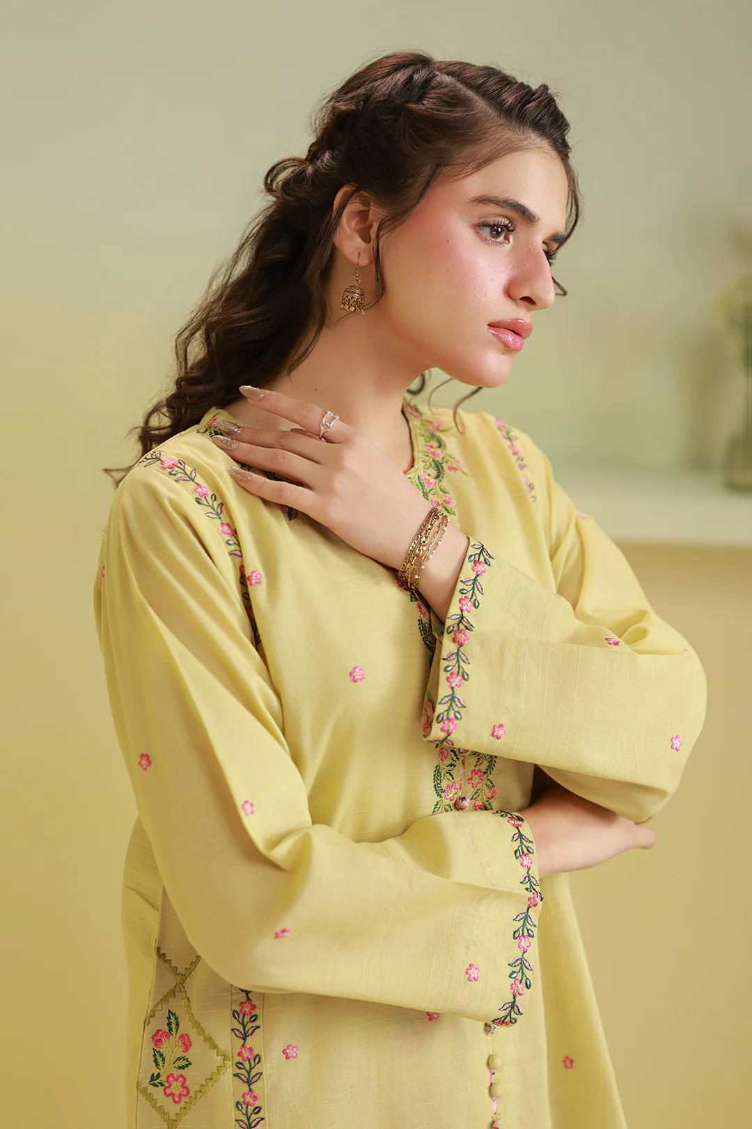 Embroidered Kurta Trouser - 2665 - Image 4