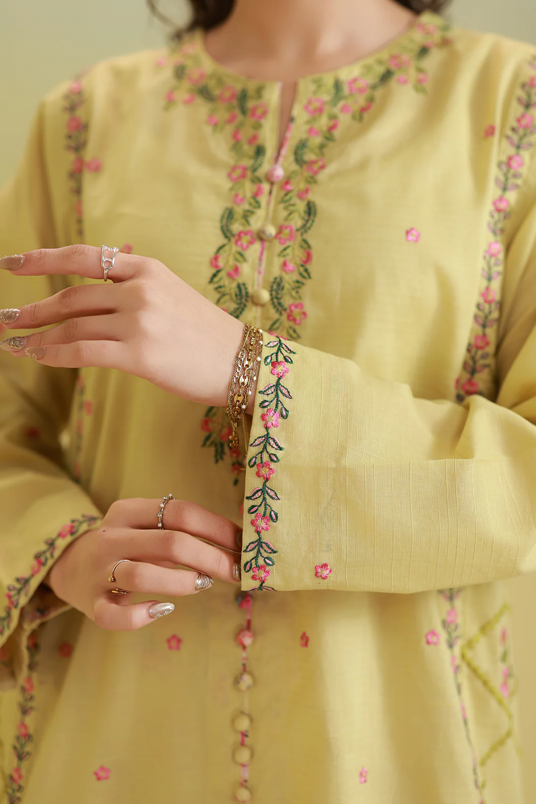 Embroidered Kurta Trouser - 2665 - Image 7