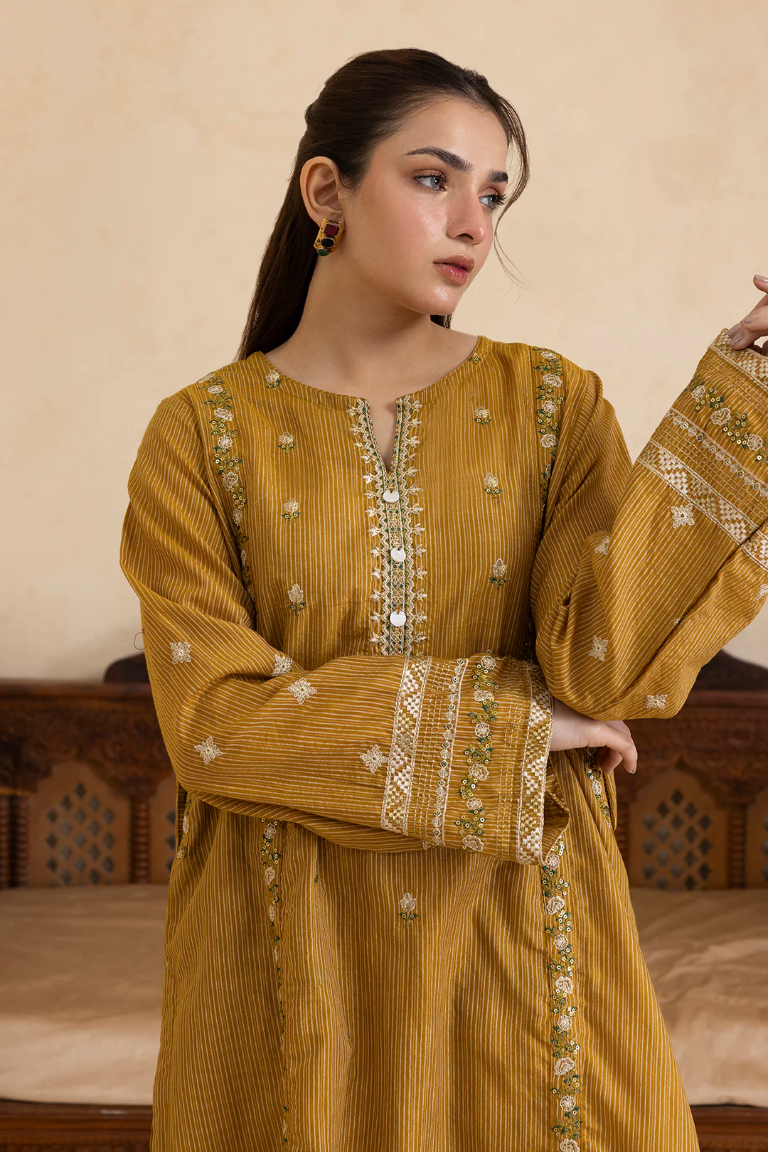 Embroidered Kurta Trouser - 2671 - Image 9