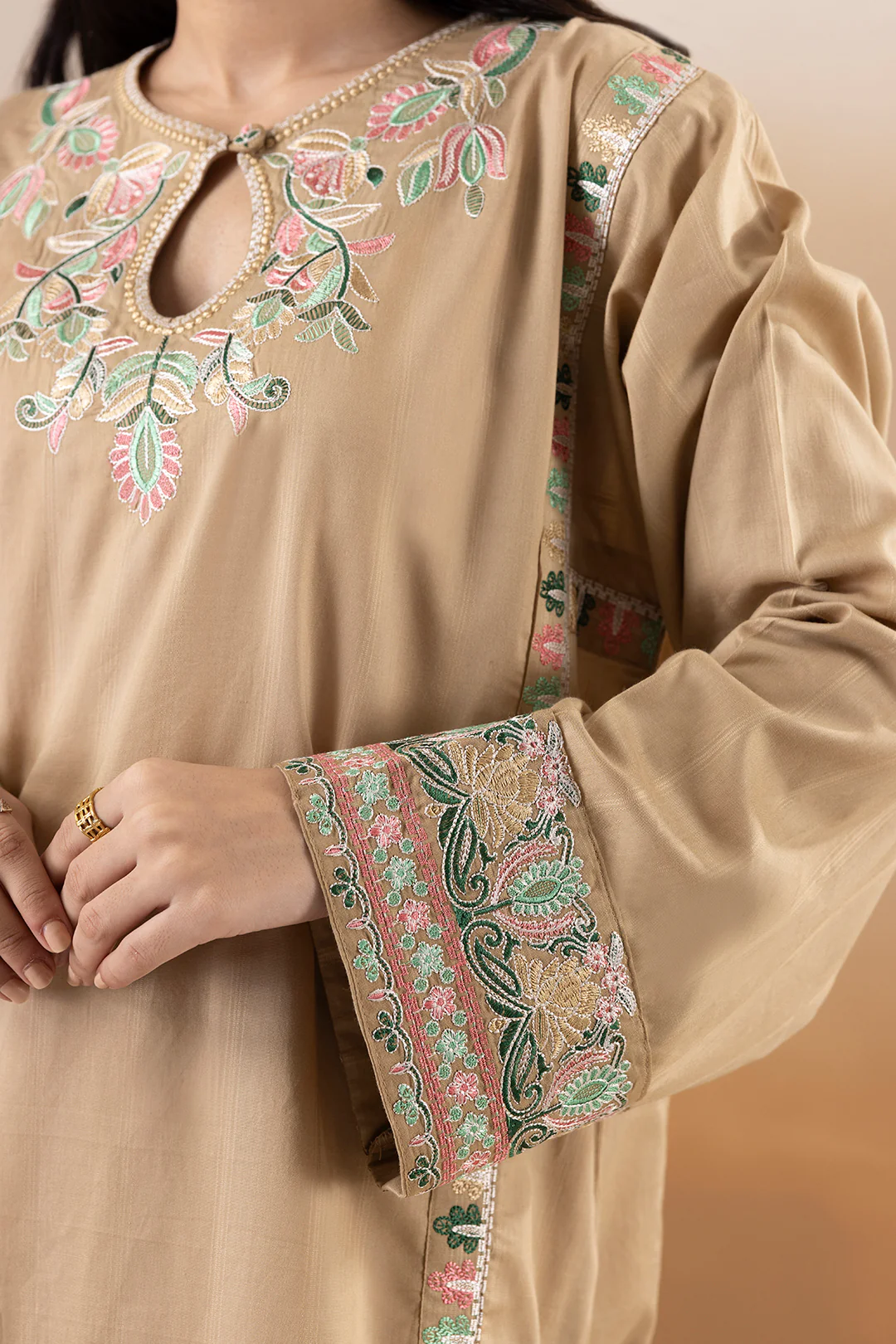 Embroidered Kurta Trouser - 2675 - Image 6