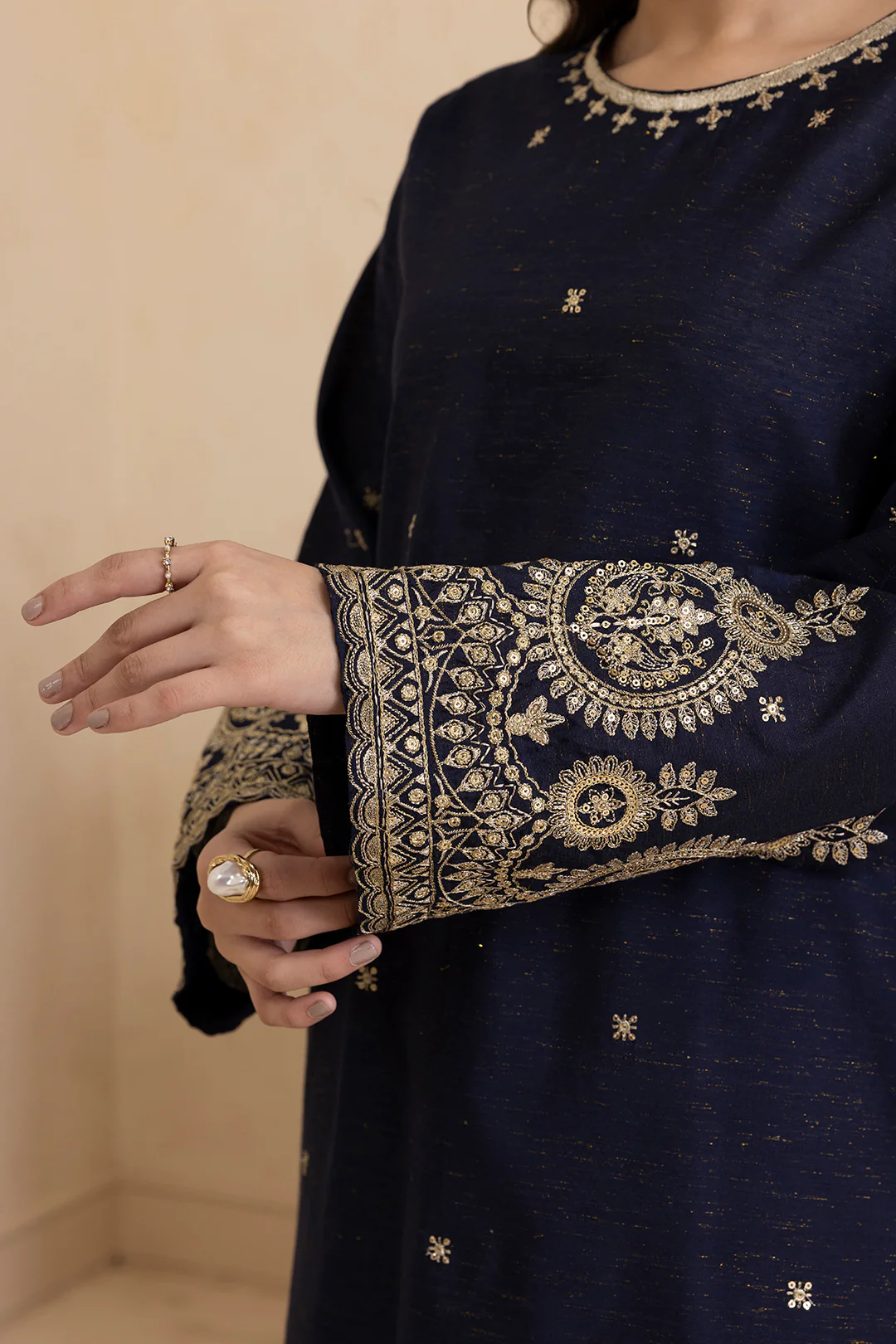 Embroidered Kurta Trouser - 2683 - Image 7
