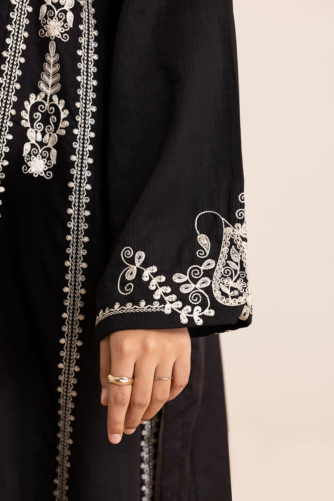 Embroidered Kurta Trouser - 2825 - Image 8