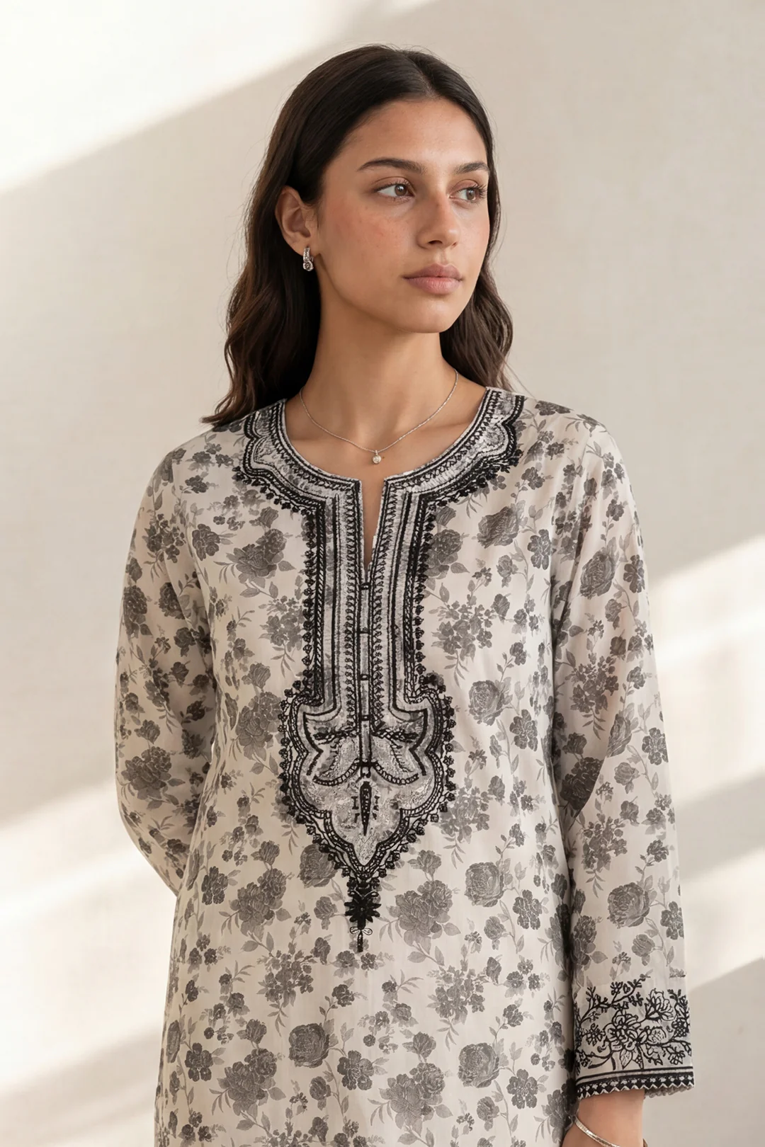 Embroidered Kurta Trouser - 2088 - Image 2