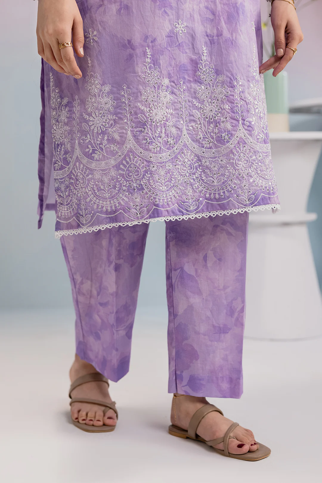 Embroidered Kurta Trouser - 2093 - Image 4