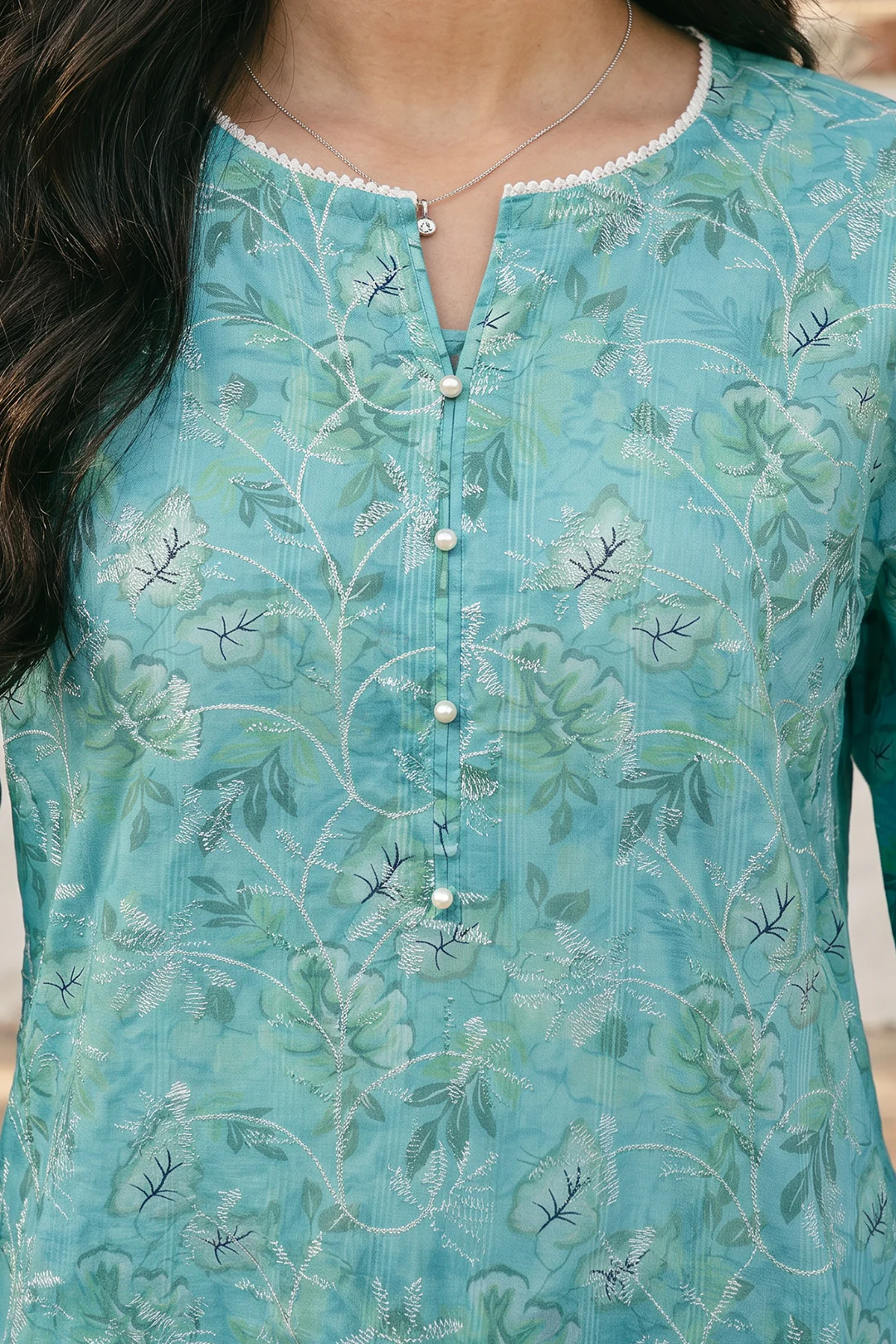 Embroidered Kurta Trouser - 2094 - Image 4