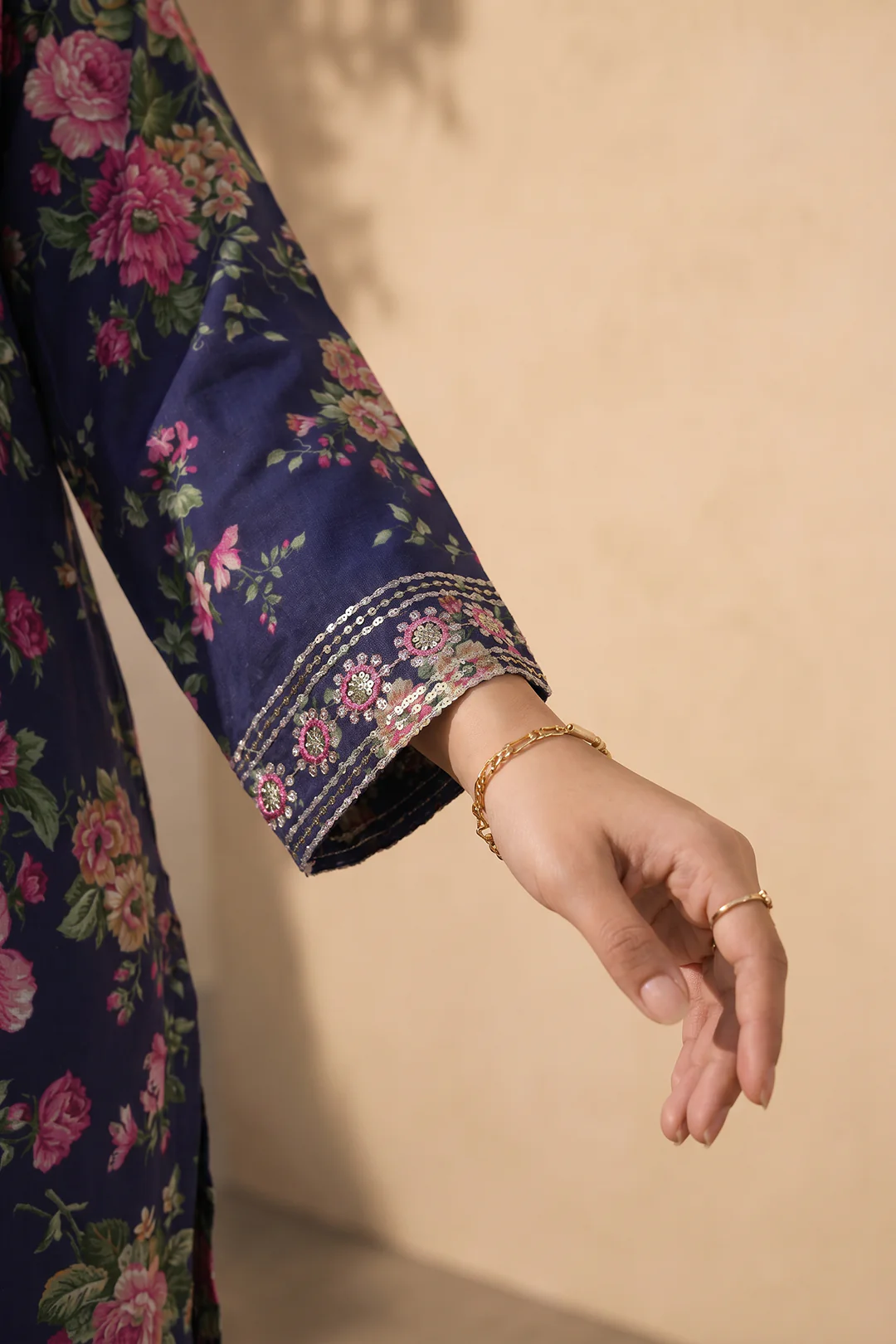 Embroidered Kurta Trouser - 2377 - Image 5