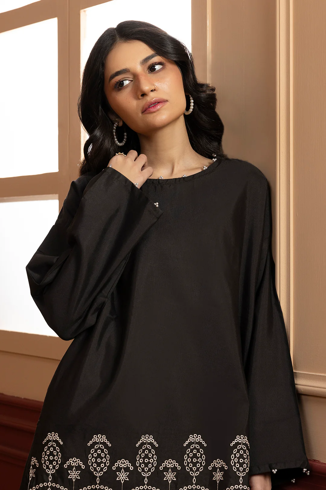 Embroidered Kurta Trouser - 1522 - Image 4