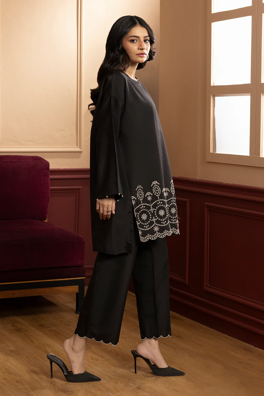 Embroidered Kurta Trouser - 1522 - Image 5